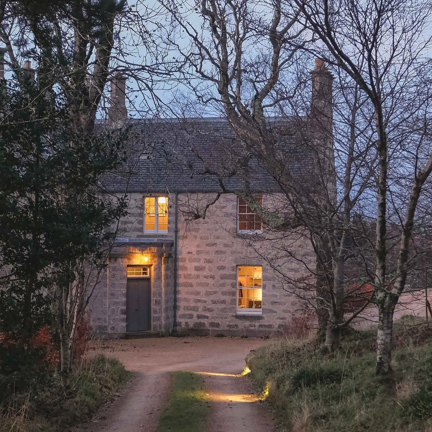 lundies-house_scotland_lundies-house-drive-lights-glow-winter-square.jpg
