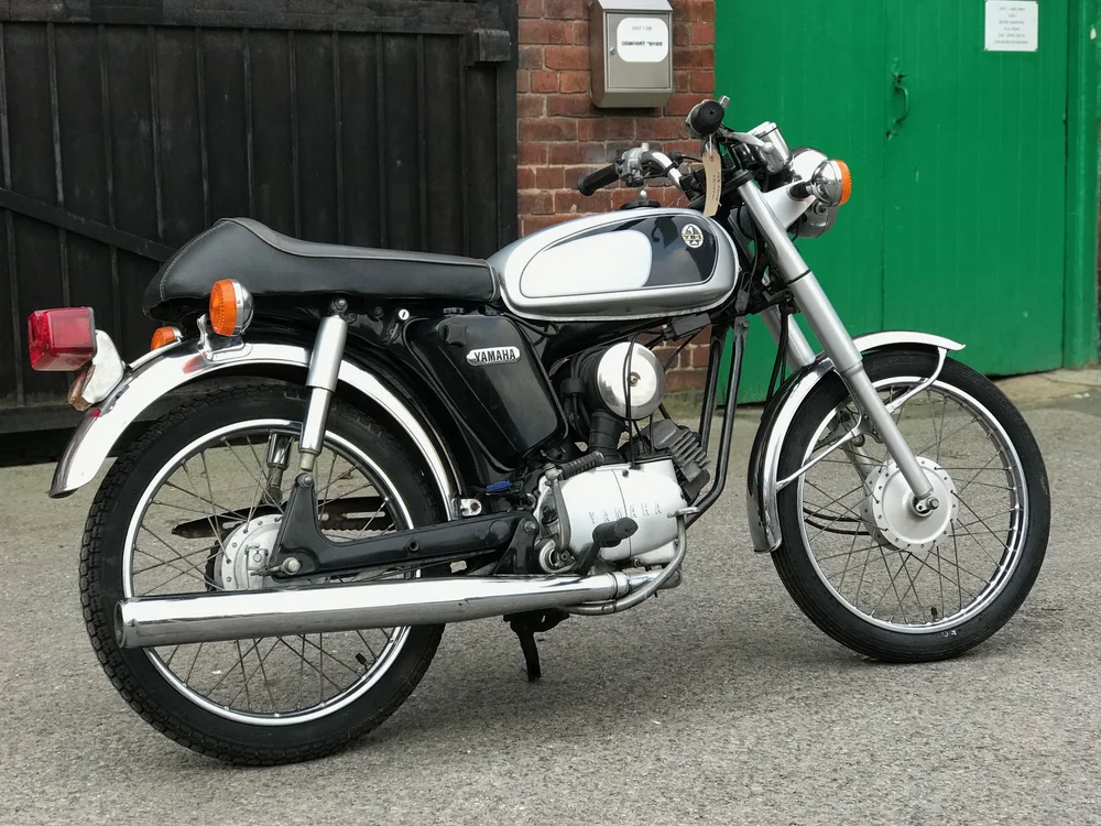 1998 Yamaha YB1-50 Ref: 4398 £1550. — Seven Seas Motors 