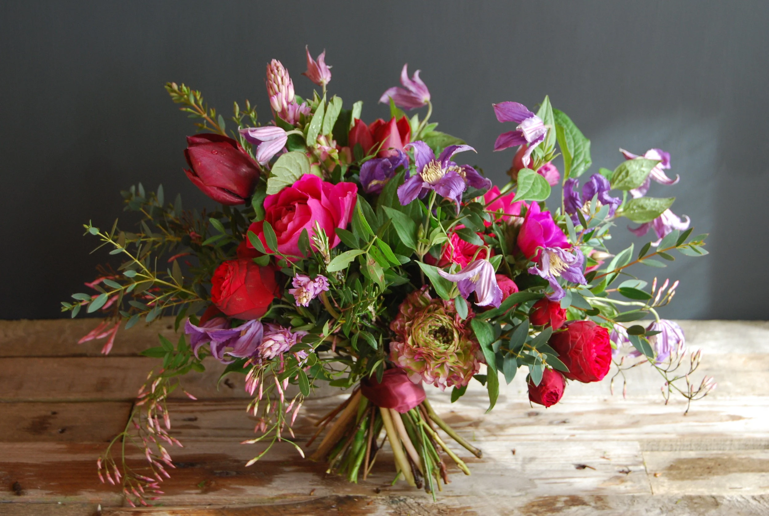 'Scooped up' garden style flowers