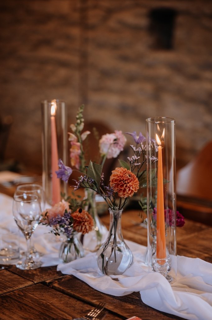 Bud vases for wedding reception