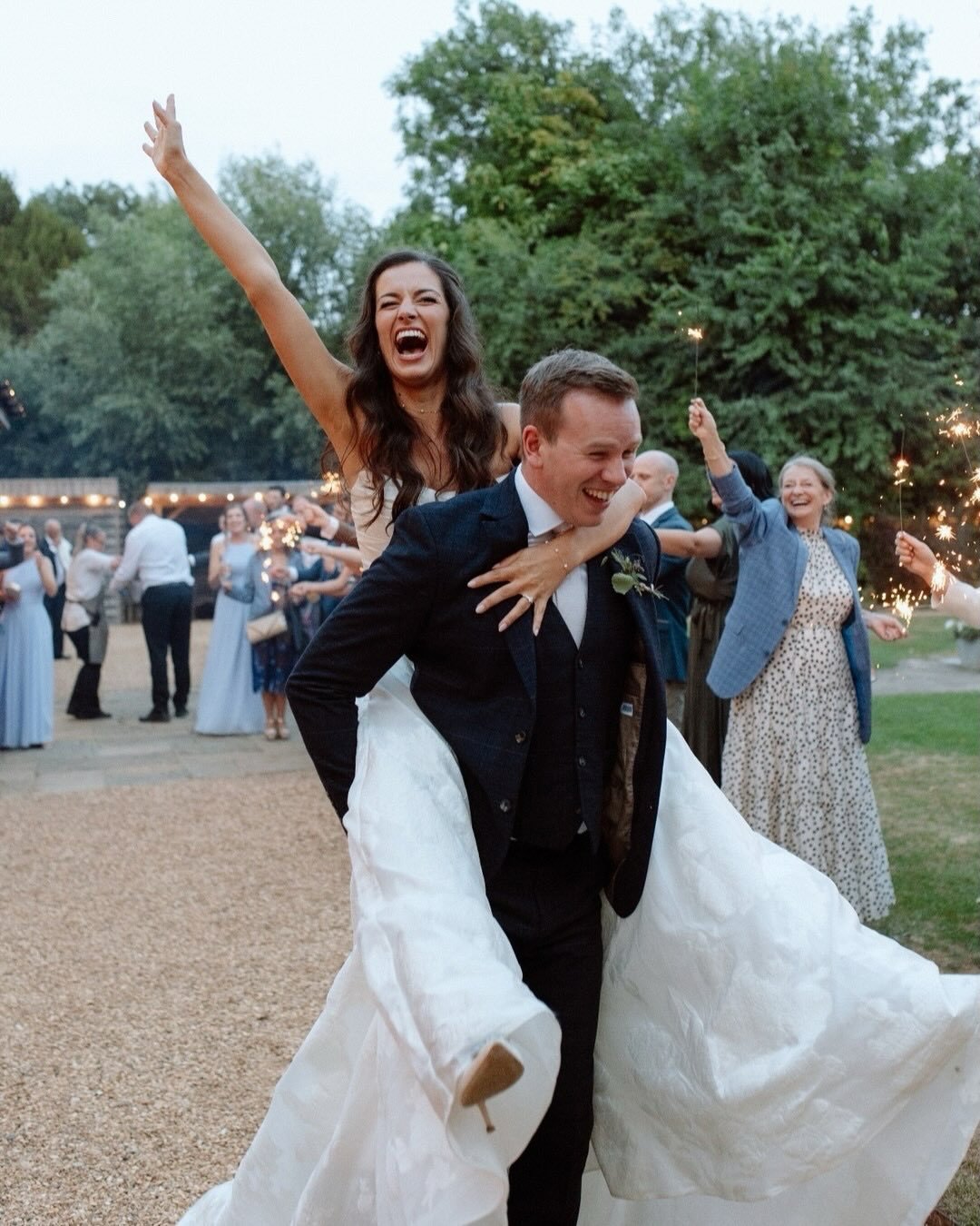 Milk churns overflowing with flowers, delicate bud vases, and a dreamy floral chandelier to tie it all together.
Every bloom chosen with love for L&amp;T 
⠀⠀⠀⠀⠀⠀⠀⠀⠀
Venue @tythebarnlaunton 
Images @natalyjphotography