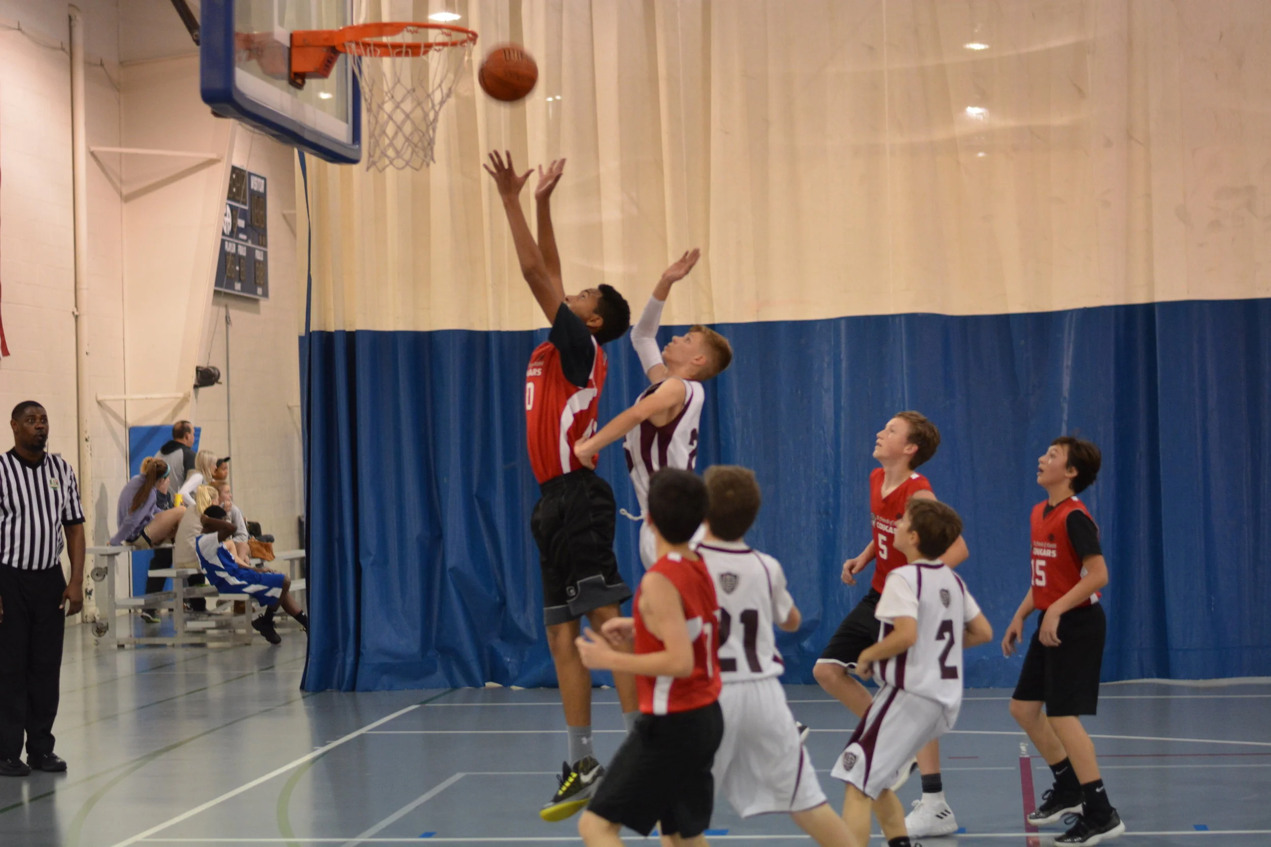 St. Francis outlasts University School