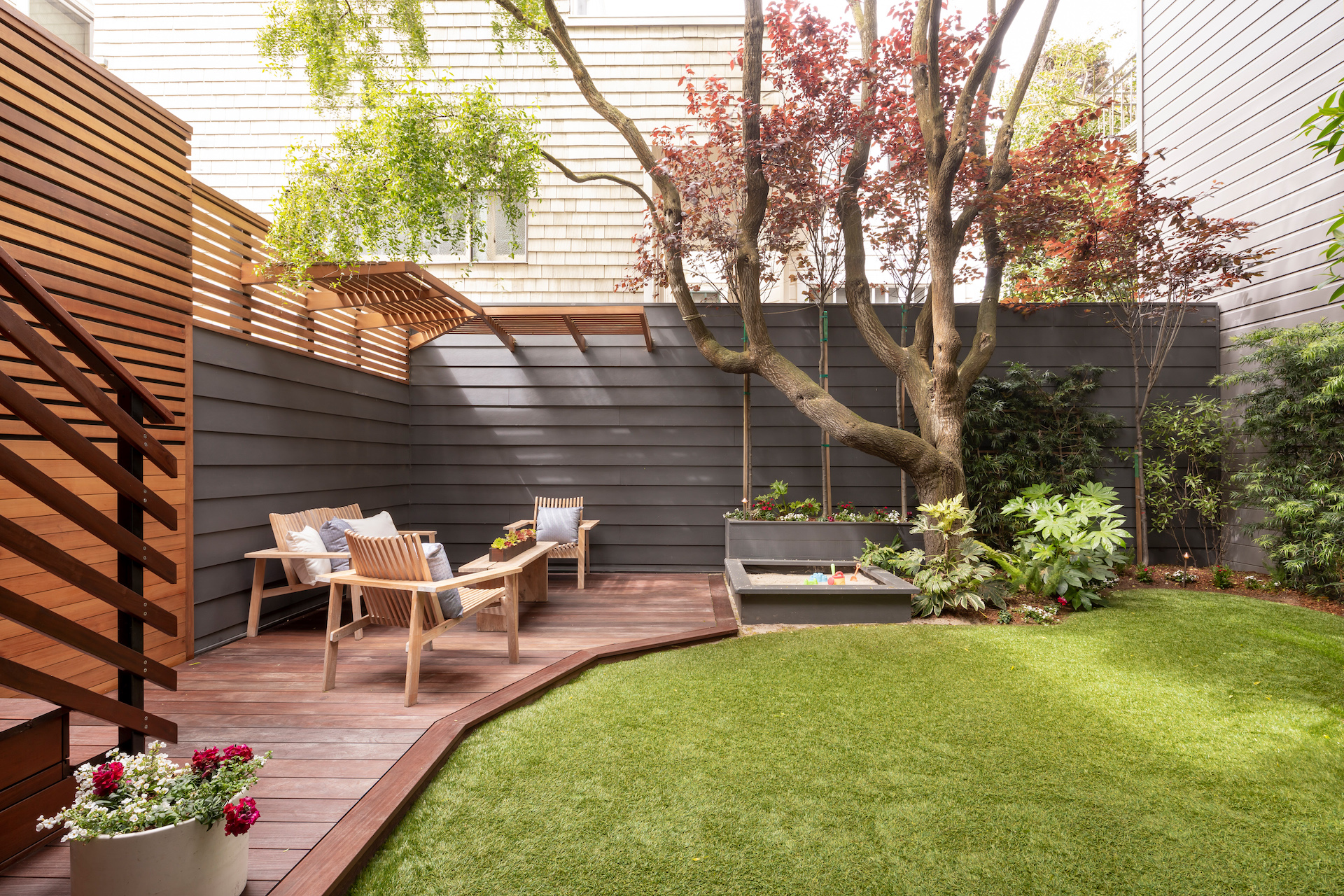 Yard_0978.jpg