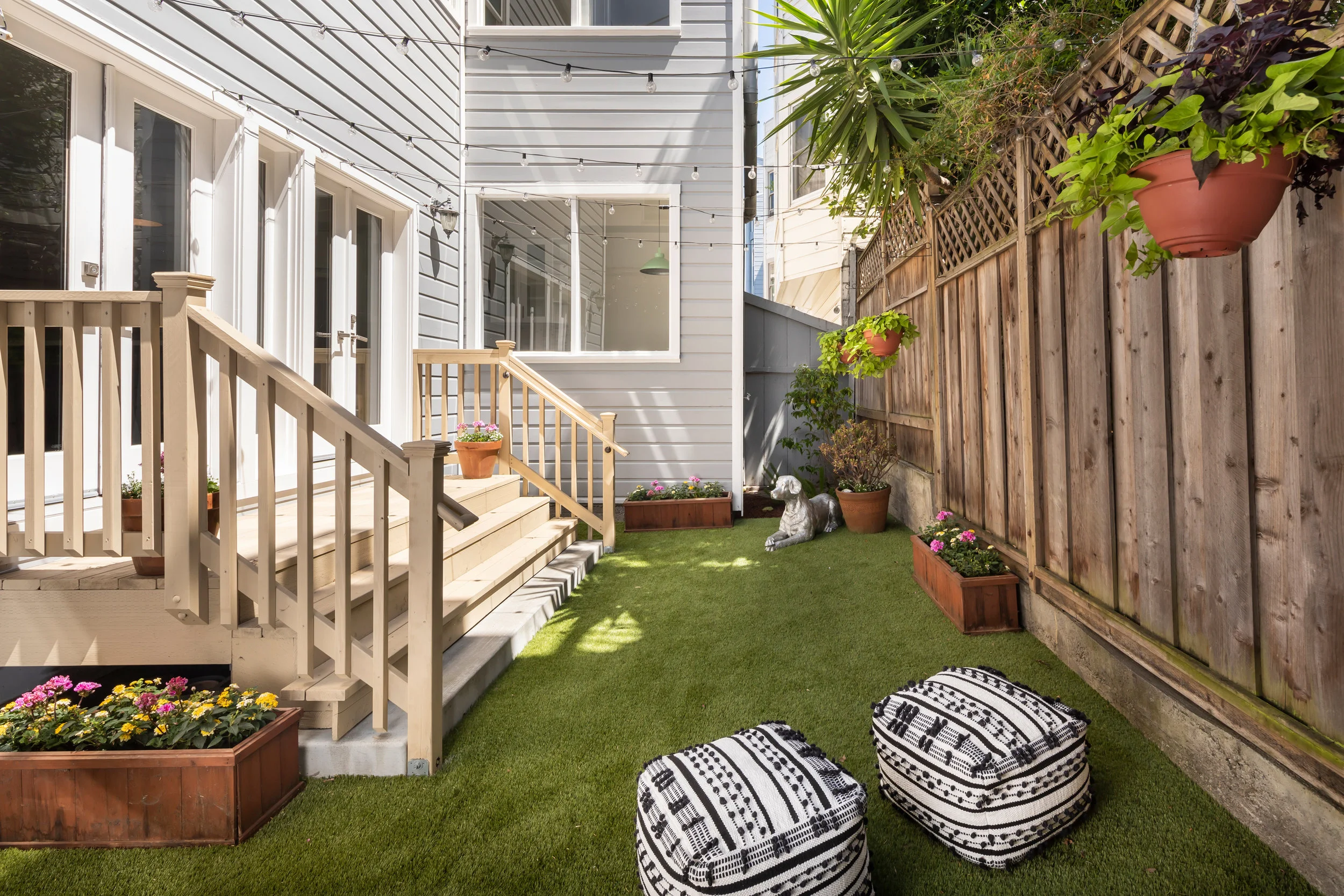 Yard_7226.jpg