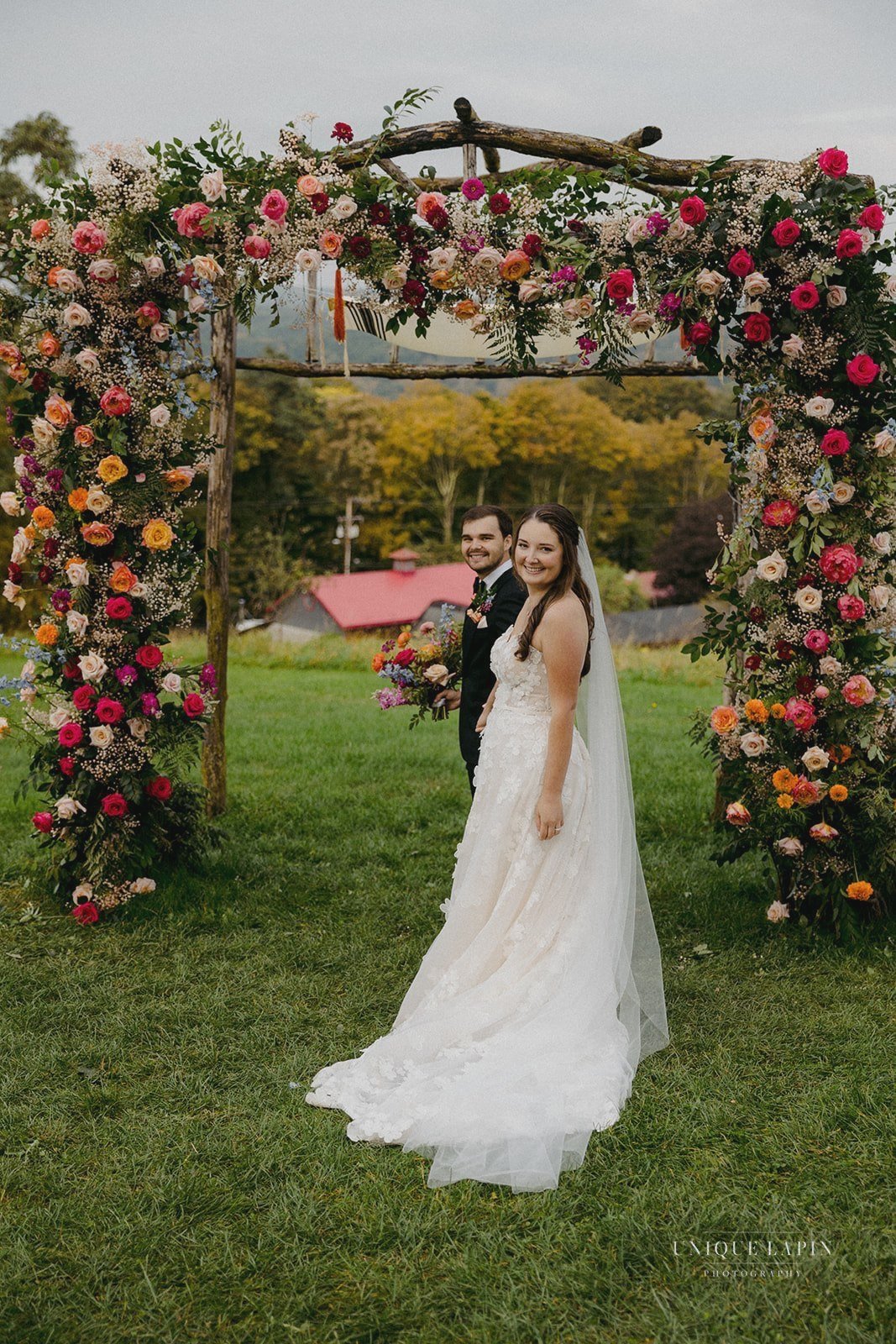 JESS + KYLE - COLOR EXPLOSION AT RED MAPLE