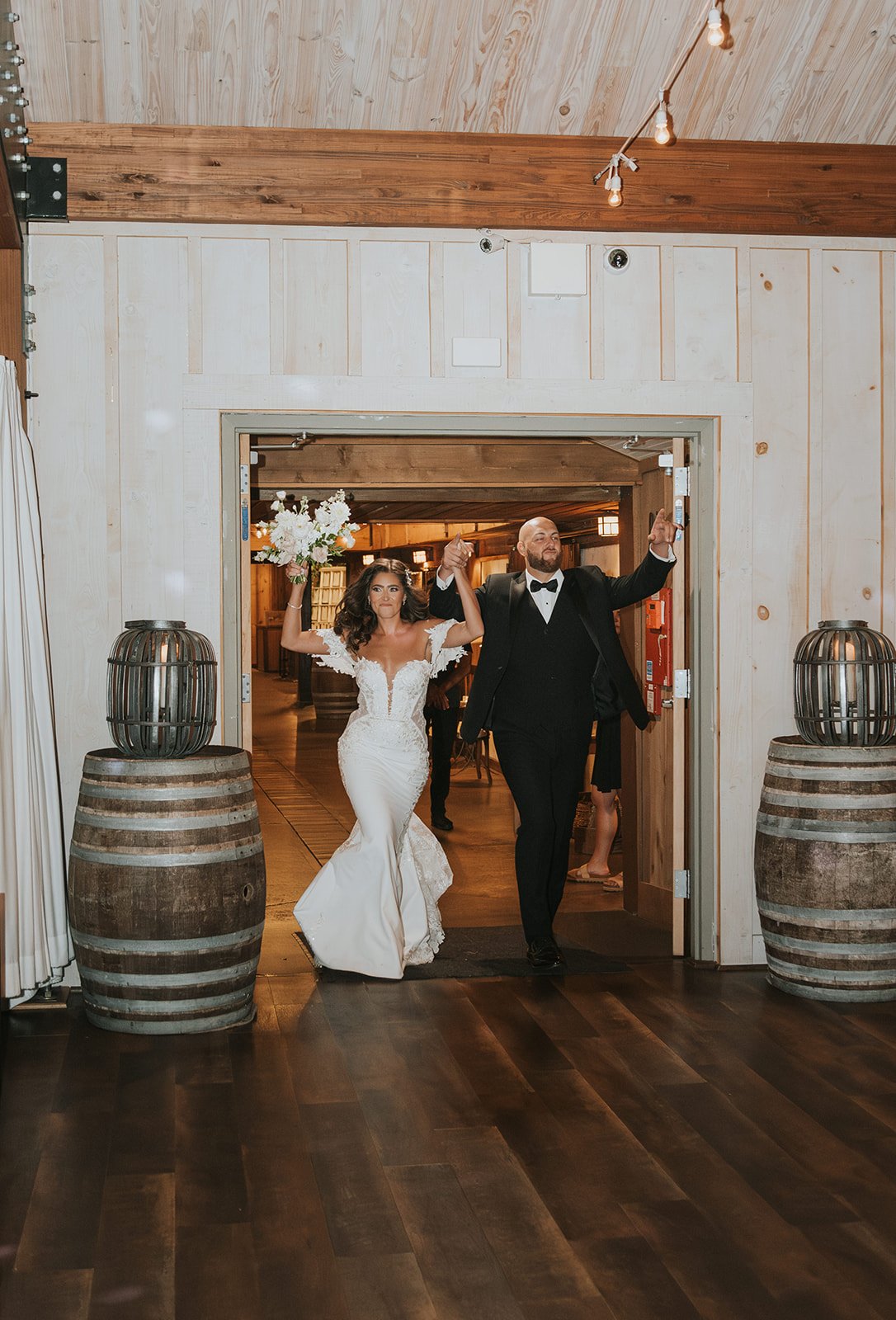 JANIE-JOHN-WEDDING-RED-MAPLE-VINEYARD_PHOTOS_BY_MARIA_B_LUNG_0721.jpg