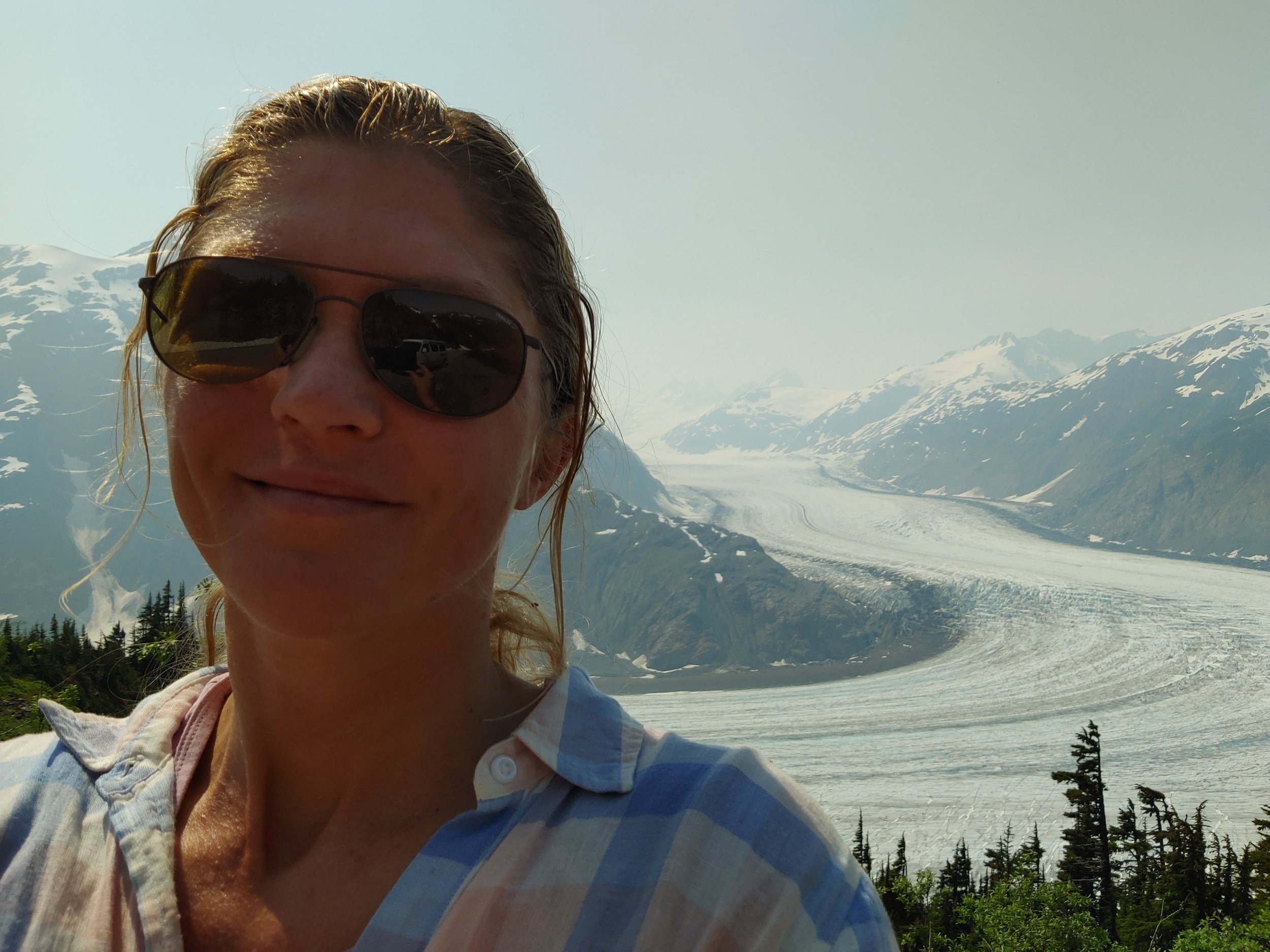  It is 30C even all the way up here. Trippy to be sweating while on top of a mountain looking down onto a glacier.  I think there is a way to walk down to the glacier but it’s too hot to try.   I decided to take a little bird bath in nearby glacial s