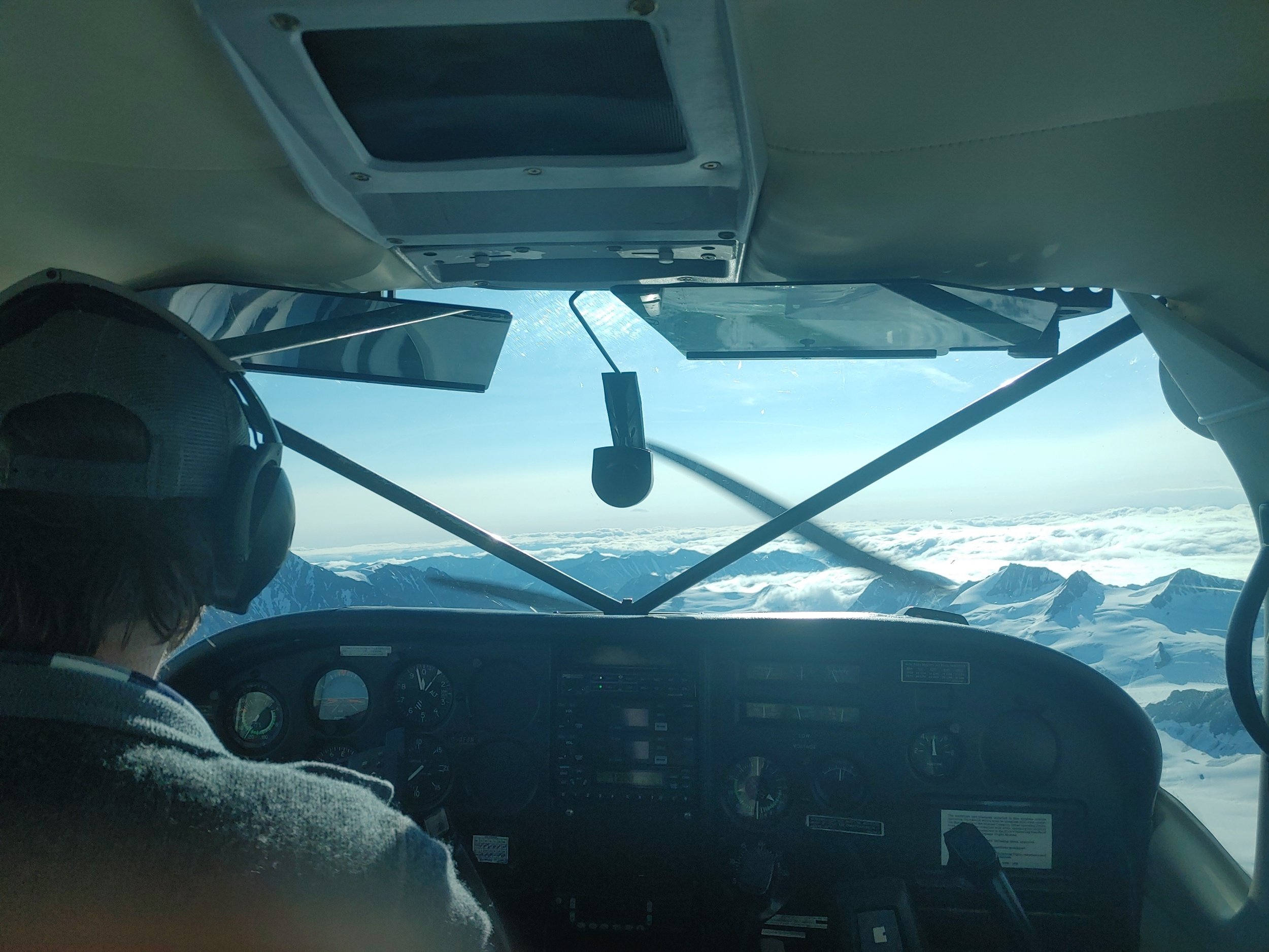  I used to think I wanted my pilot’s license. This flight made me not want my pilot’s license!   Fortunately Stuart is an excellent pilot. When he started to announce the wind changes ahead of time, it made me feel a little better. It’s incredible ho
