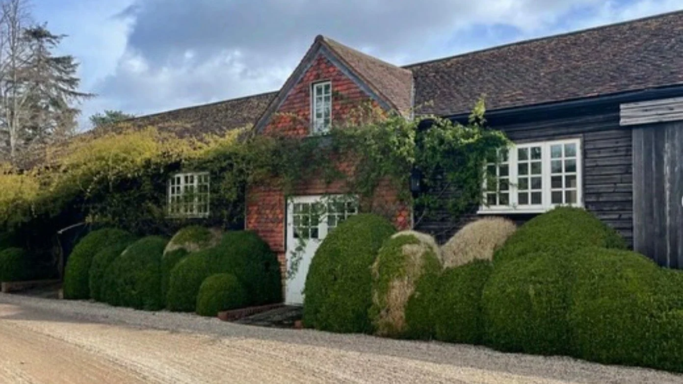 Great to be working with @sunleyprojectsolutions again - as they describe, whilst the existing barn is &quot;oozing with charm&quot;, the use is obsolete and changes are afoot. The replacement building will allow for a greater energy efficiency and u