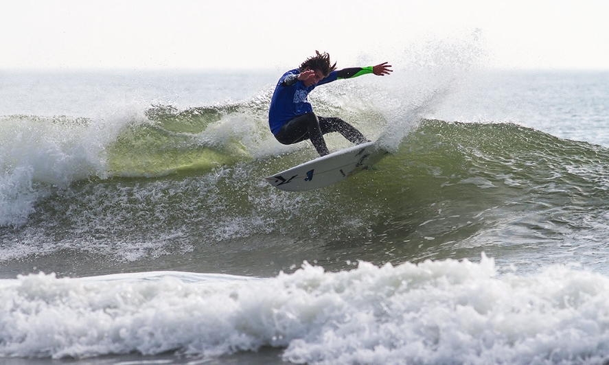 MichaelVanaman-Surfing.jpg