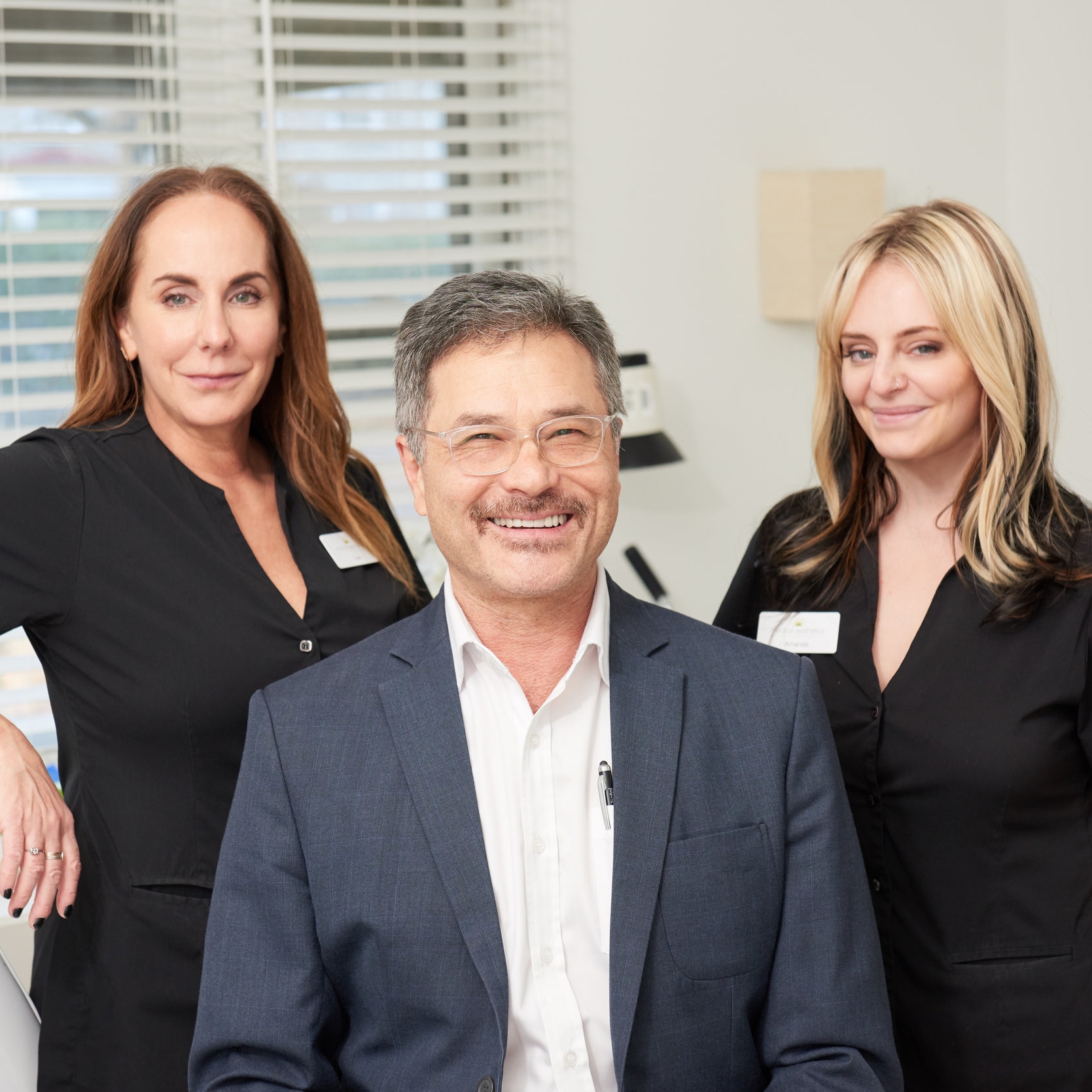 Cosmetic specialist Dr. Dean Bloch offers a wide range of high-quality, results-oriented cosmetic procedures. We specialize in Laser Skin Resurfacing and Corrective Treatments to enhance facial and body rejuvenation: Fraxel , Thermage , Botox , Microdermabrasion , Laser Hair Removal , Photofacials , Chemical Peels and IPL.