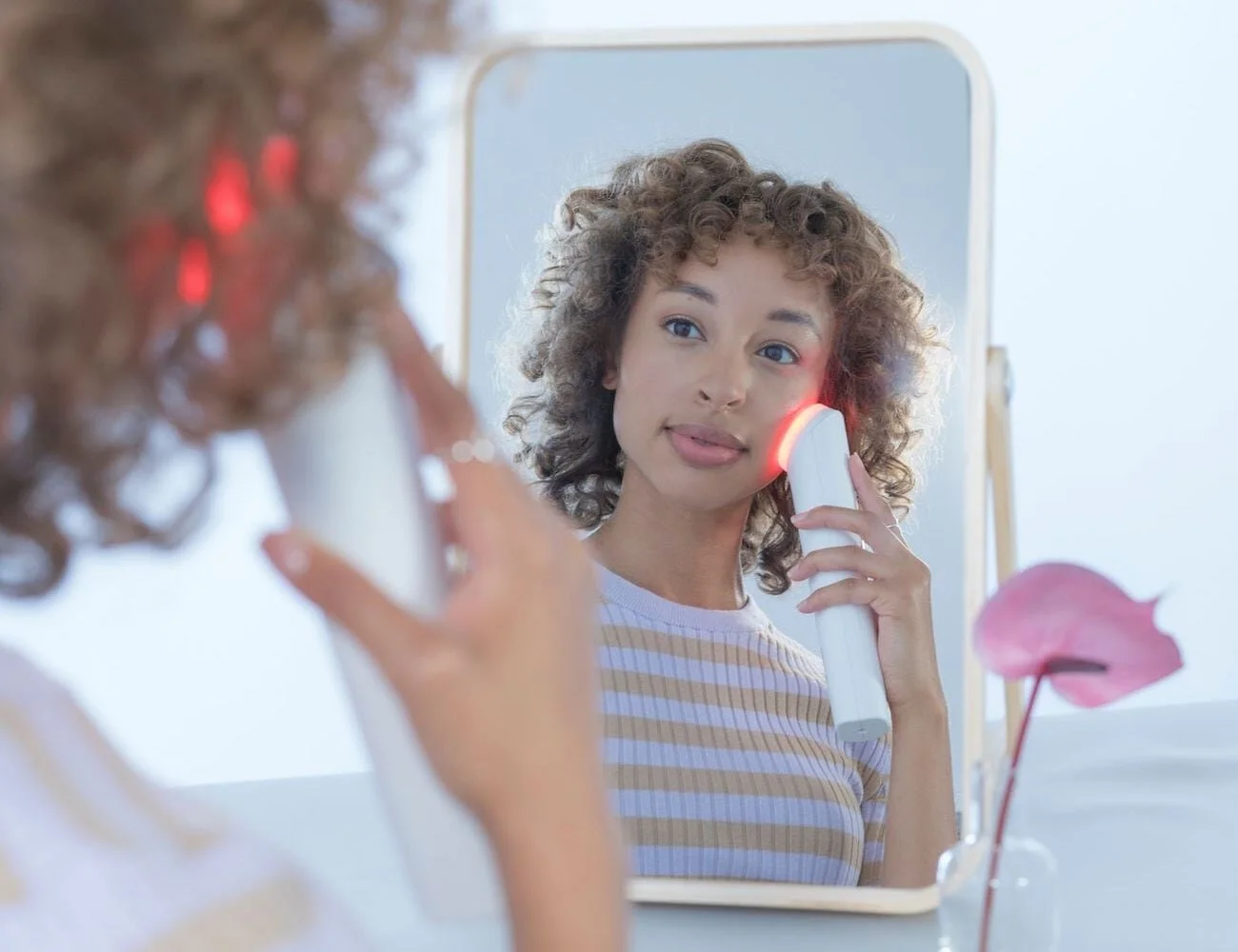 LED Light Therapy: What is it and why do we use it so much?