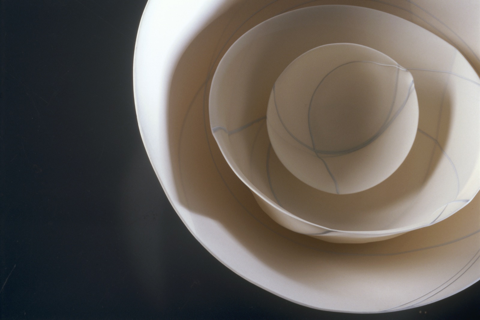 RANDOM LINE SPUN PORCELAIN VESSELS GREY BONE CHINA PHOTO: GRAHAM MURRELL