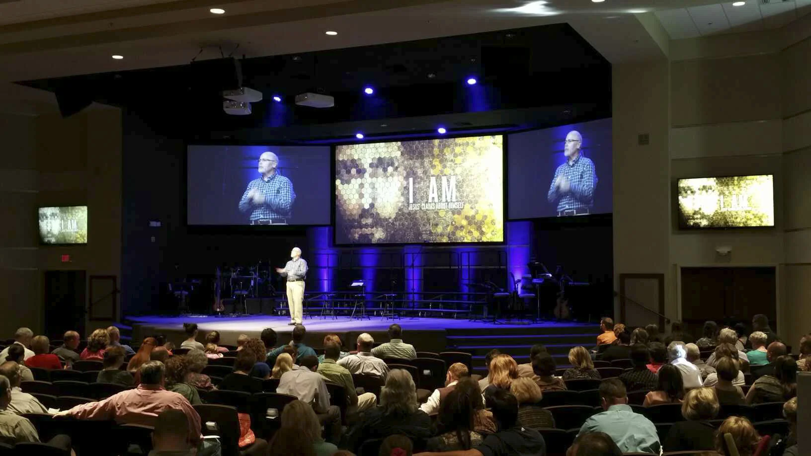 AAV - 2016 12 06 - 3025.jpg