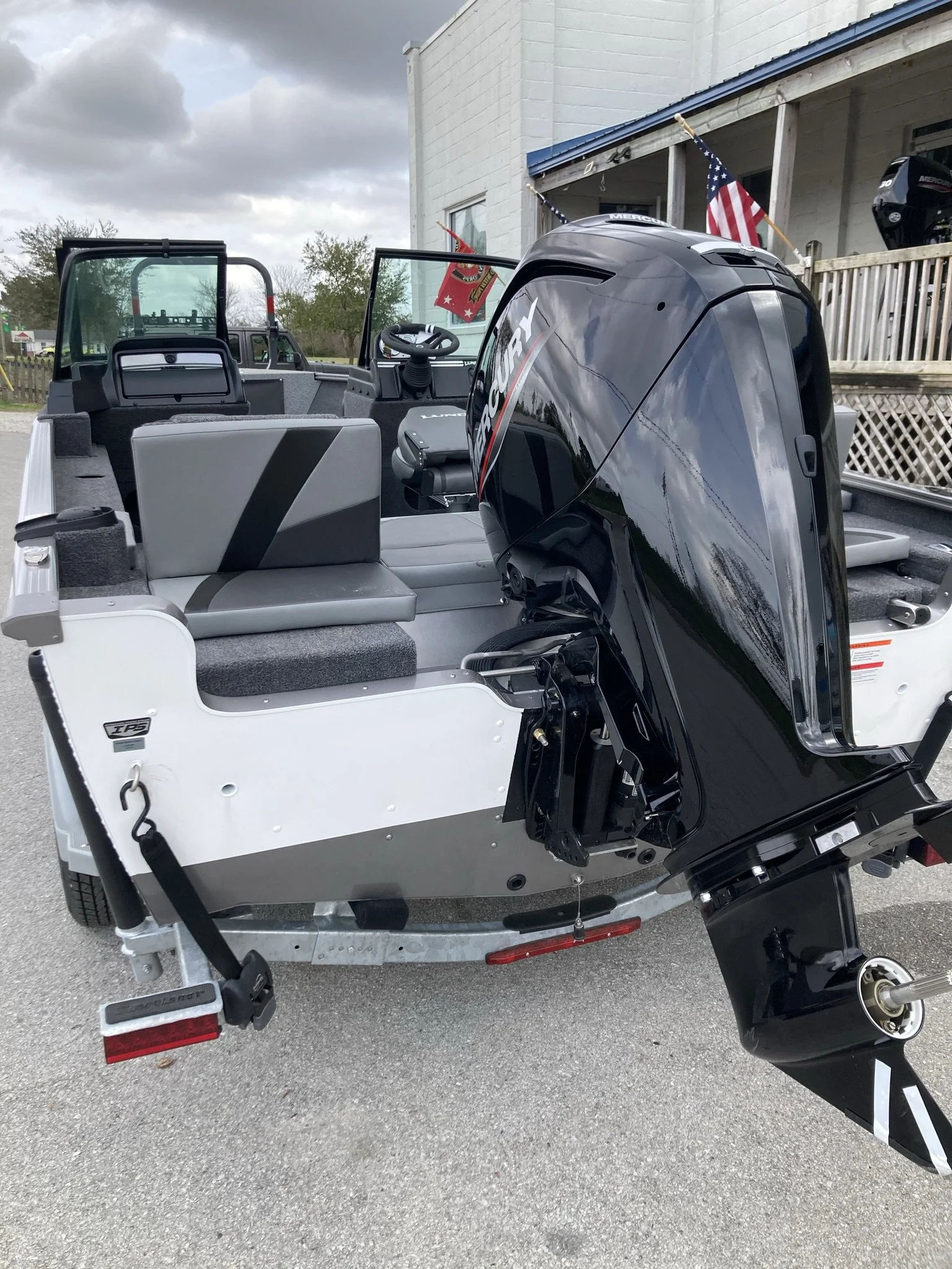 NEW LUND 1775 Adventure Sport — Tideline Marine