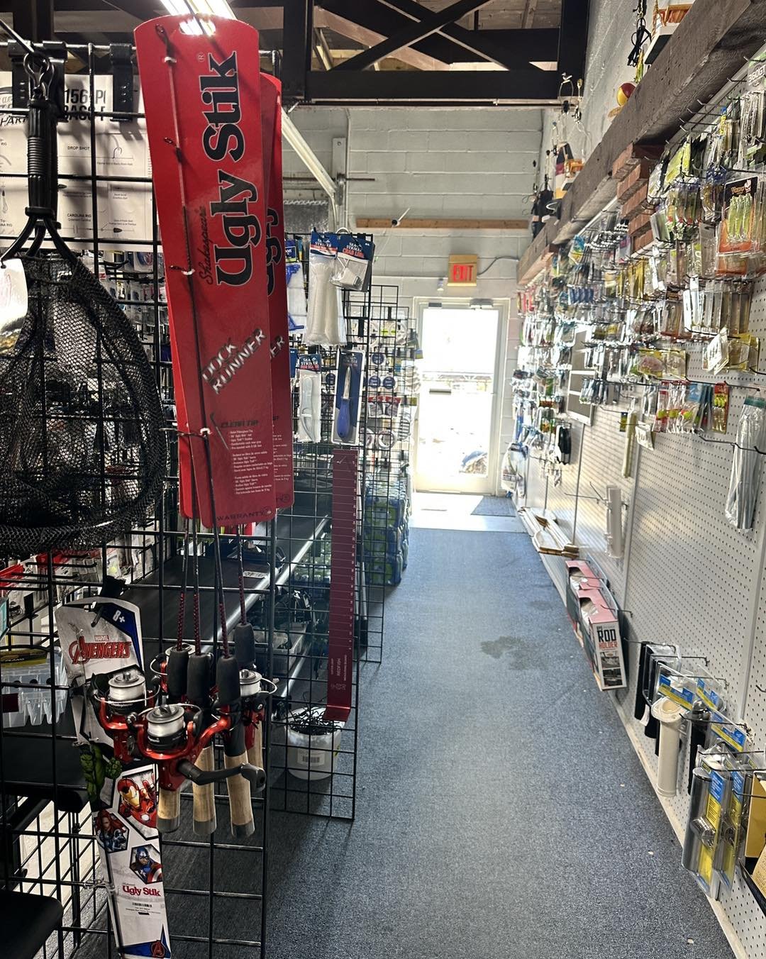 That&rsquo;s a long wall of goodies!!

Come check us out at #tidelinemarine in #jacksonvillenc or online at www.tidelinemarine.com