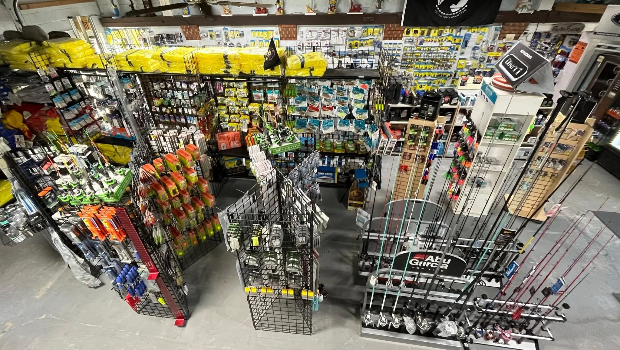 Throwback photos for our STORE CLOSING SALE!
40% Off everything in the store! at #tidelinemarine in #jacksonvillenc.
Stop by and check us out! Open from Tuesday-Sat
#bait #tackle #fishing #boating 
We still have a large selection of Parts, Accessorie