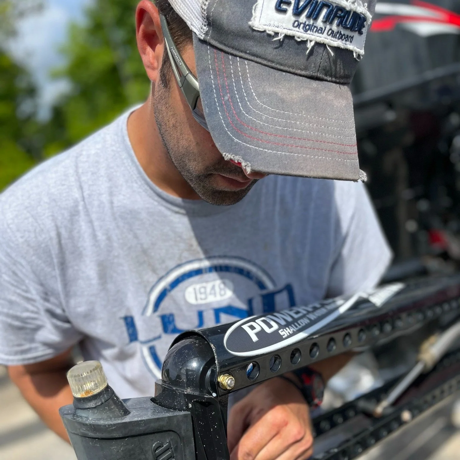 Throwback photos for our STORE CLOSING SALE!
40% Off everything in the store! at #tidelinemarine in #jacksonvillenc.
Stop by and check us out! Open from Tuesday-Sat
#bait #tackle #fishing #boating 
We still have a large selection of Parts, Accessorie