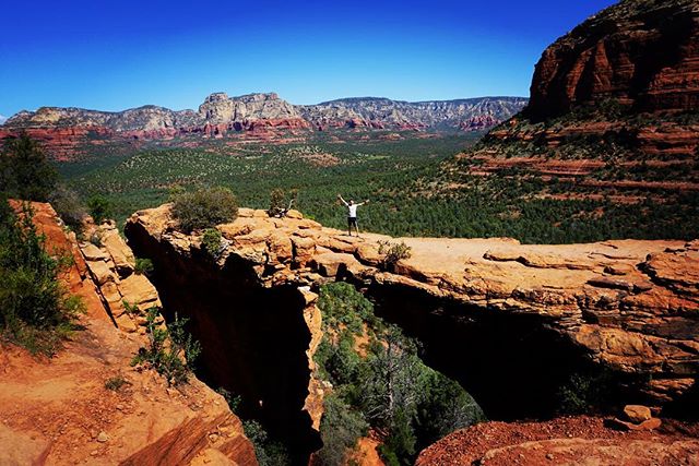 HAPPY EARTH DAY!!
Made the hike up to Devil&rsquo;s Bridge in Sedona, AZ today! What this photo doesn&rsquo;t show... My leg shaking uncontrollably 😳 Scary AF! #justdontlookdown
&bull; &bull; &bull; &bull; &bull; &bull; &bull; &bull; &bull; &bull; &