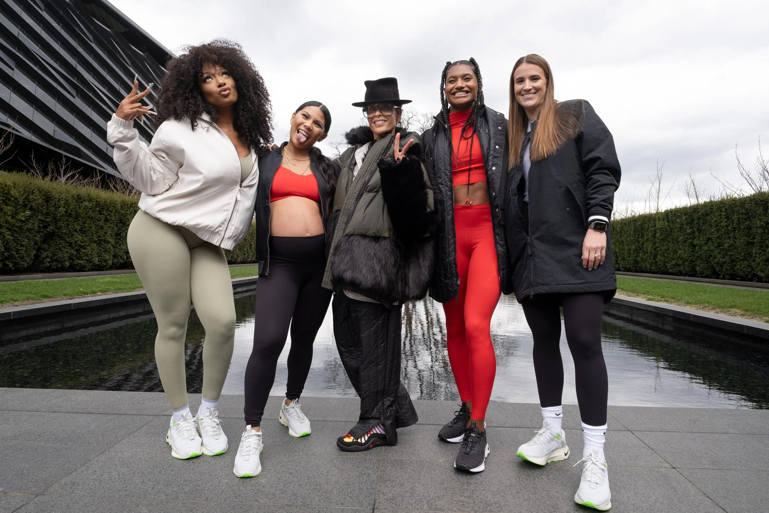 FY23_Nike_Comms_HER_HotGirlWalkRun_230315_6383.jpg