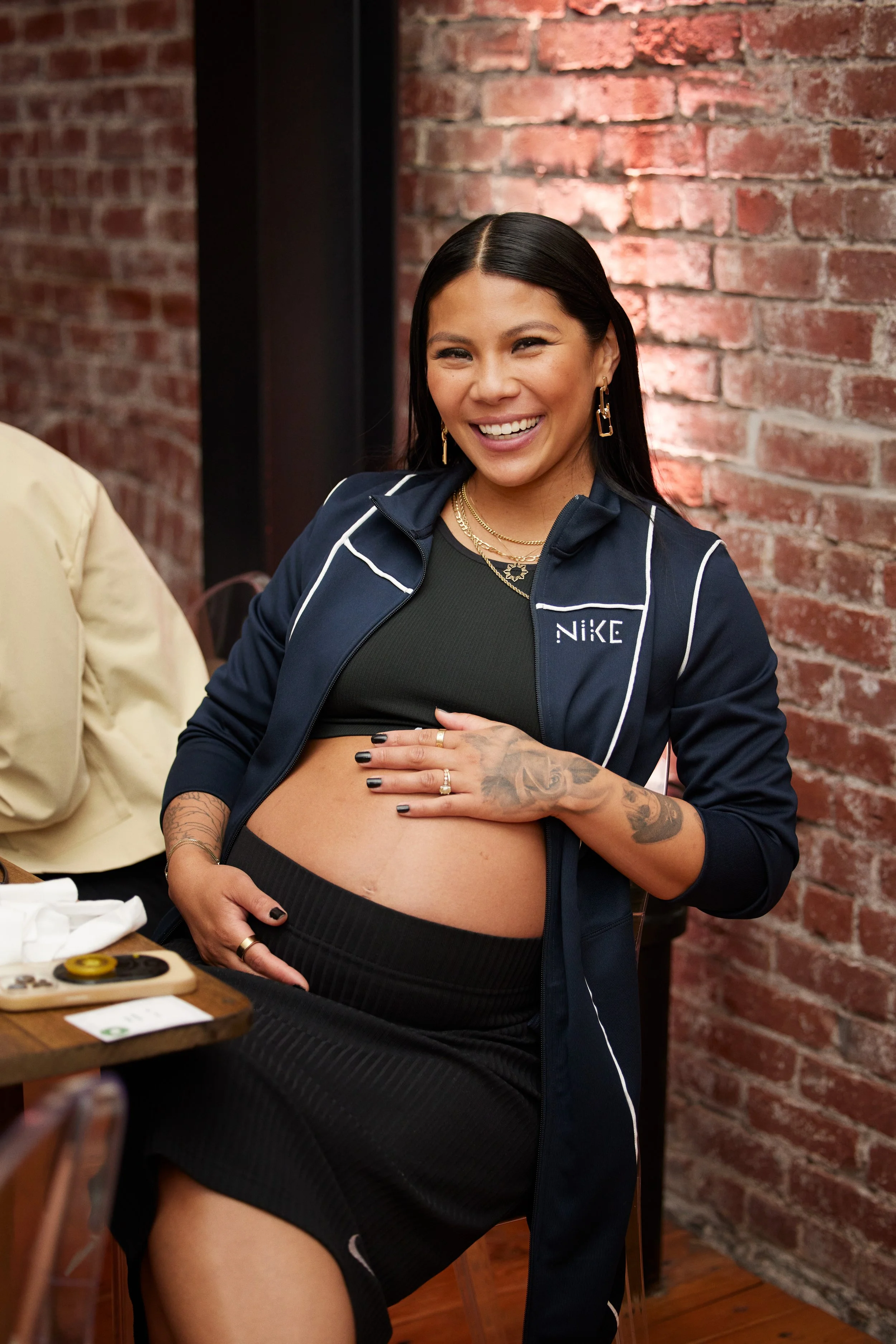 FY23_Nike_Comms_HER_SportsBra_ZoeChing_230314_35997.jpg