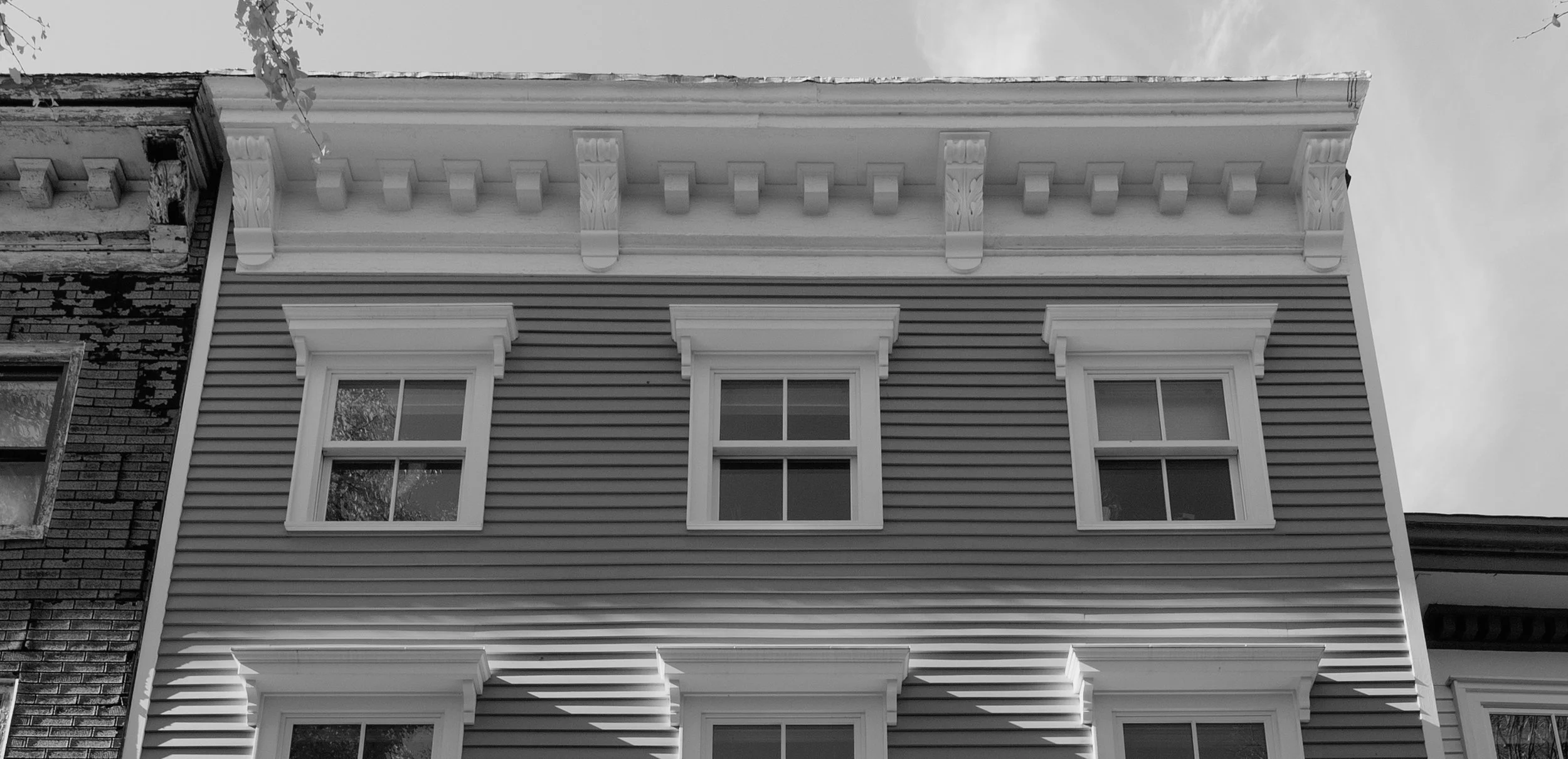 dans_house_bw.jpg