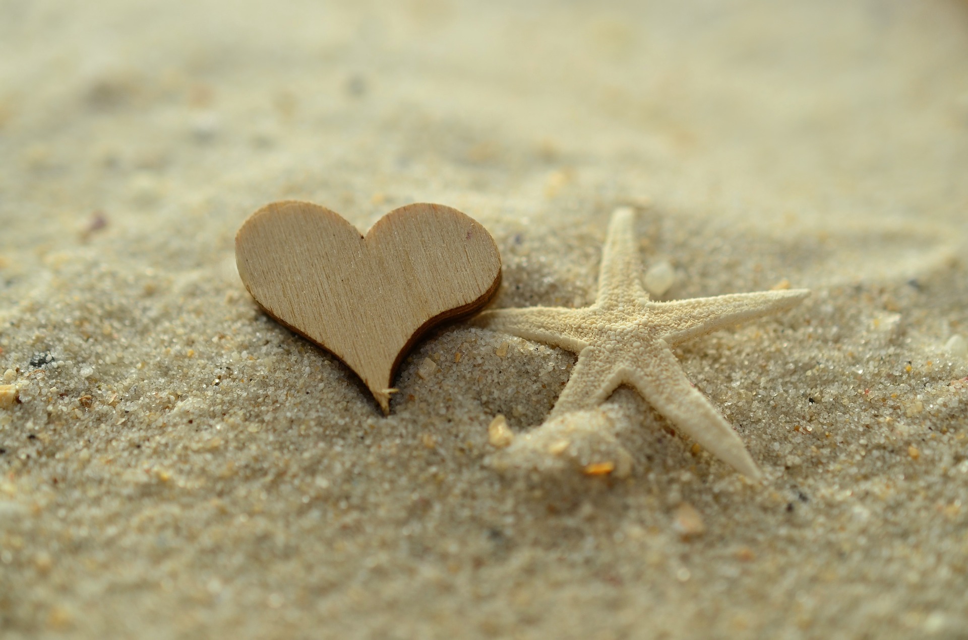 sand-1228939_1920.jpg