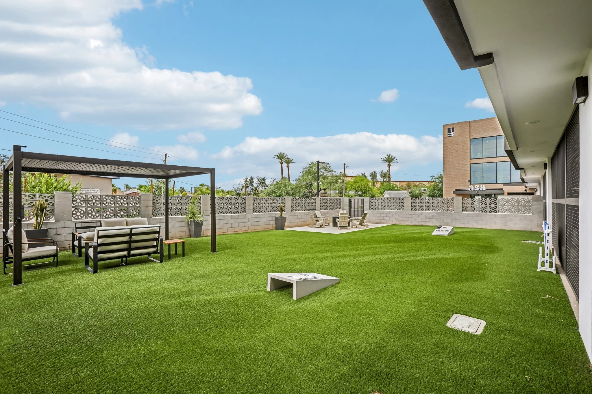 46-web-or-mls-E Turney Ave-1607-910.jpg