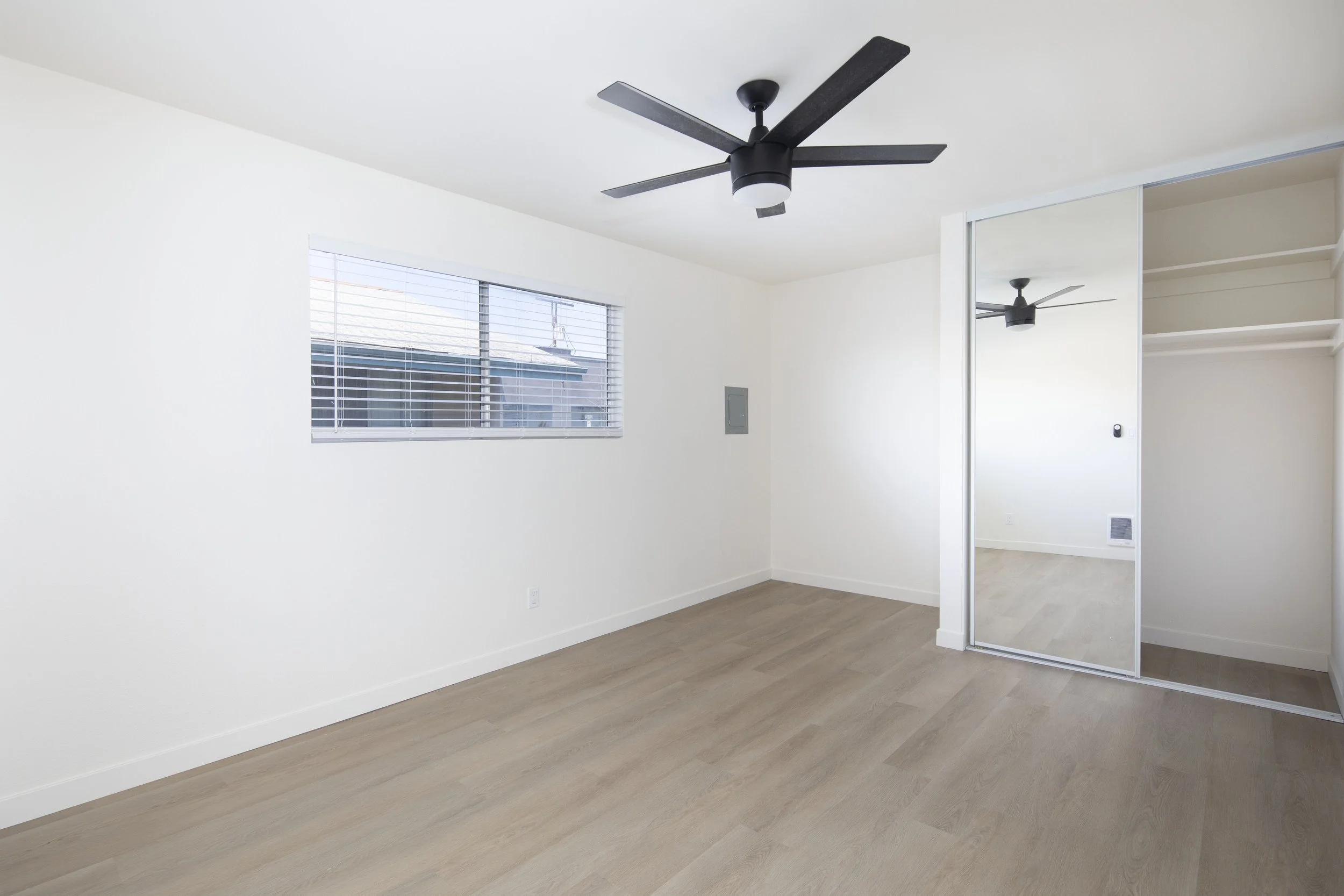 4537 Hamilton St 06 11.jpg