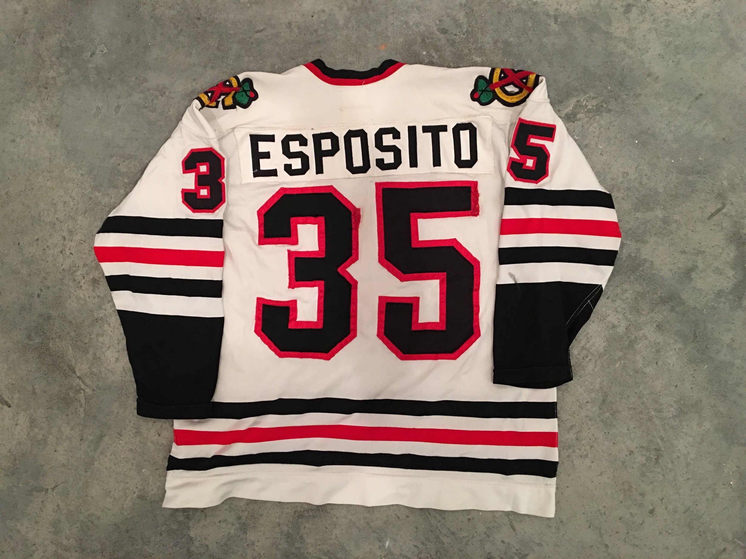 Blackhaws Wear #35 Patch for Tony Esposito – SportsLogos.Net News