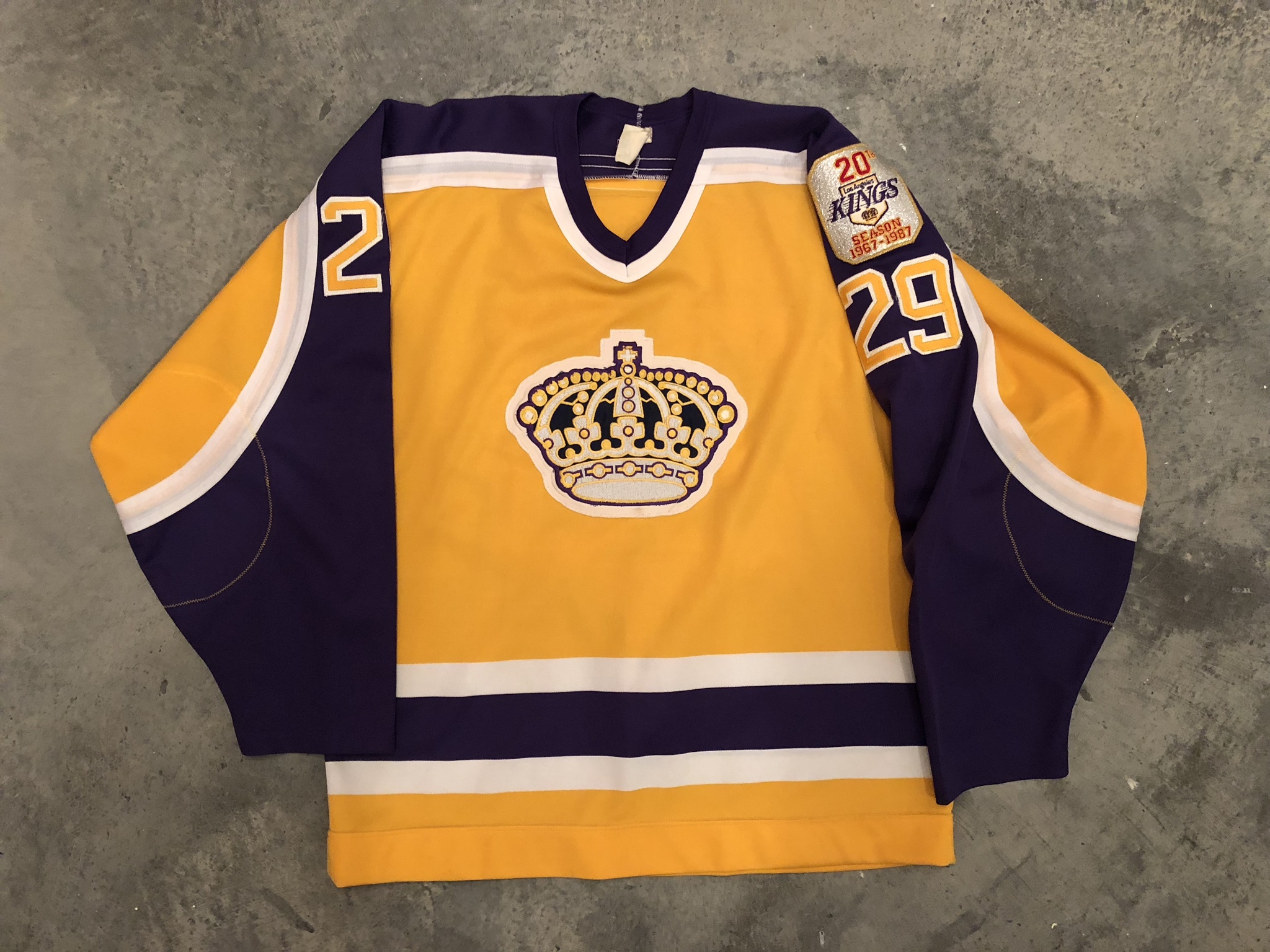 la kings game worn jerseys