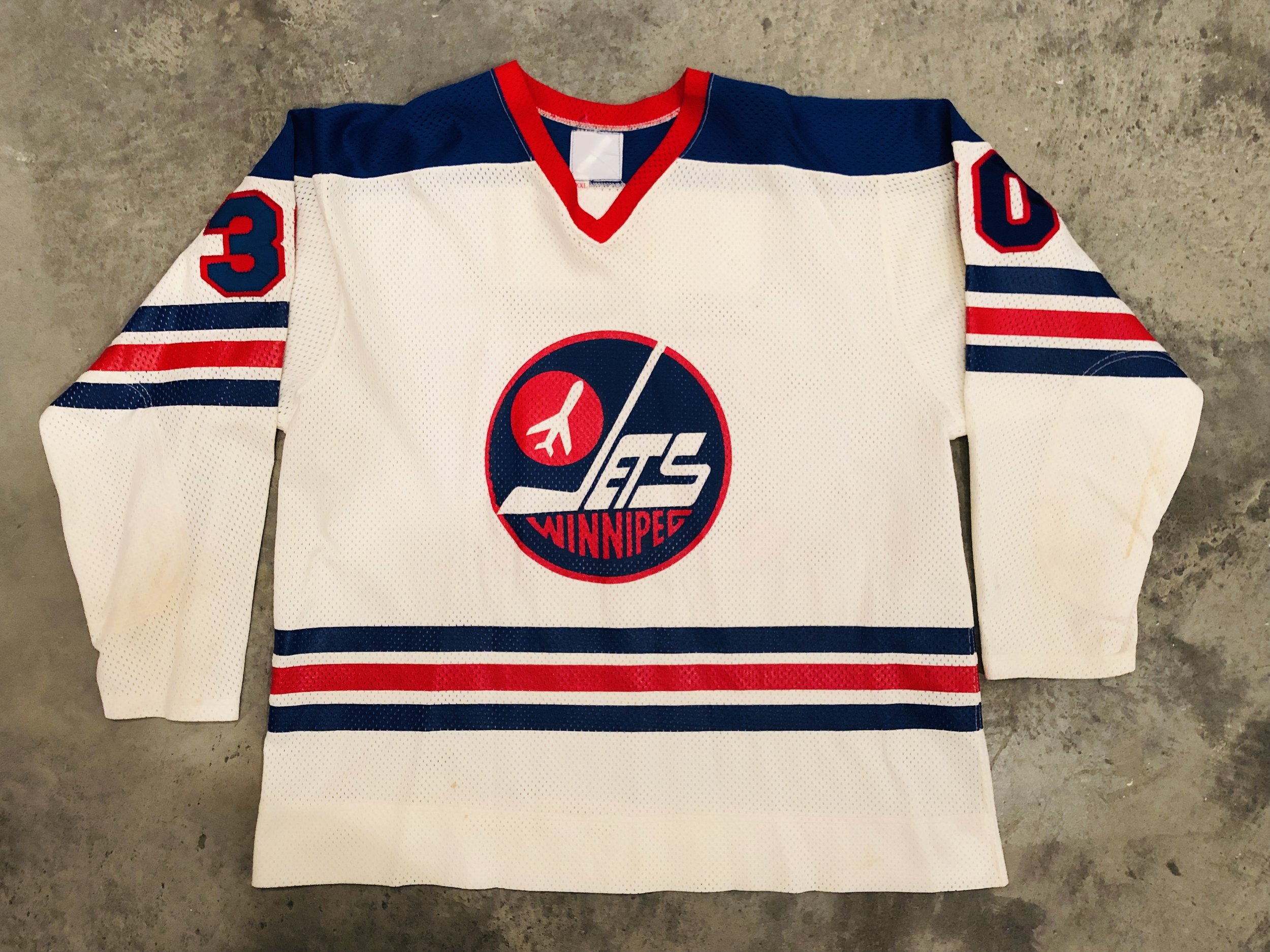 winnipeg jets goalie jersey