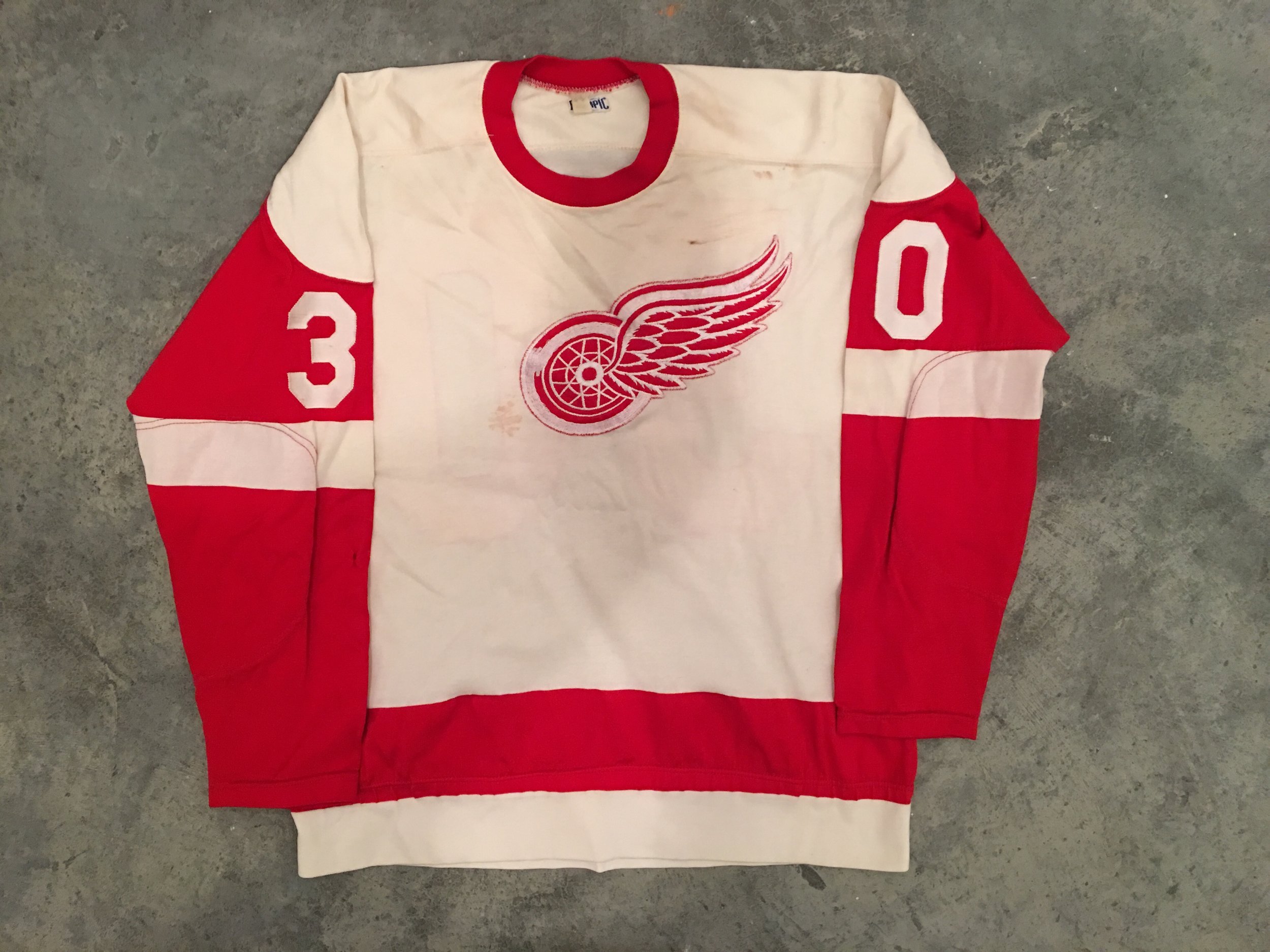 Game-Used Hockey Jerseys Galore at GameWornAuctions.net - Sports Collectors  Digest