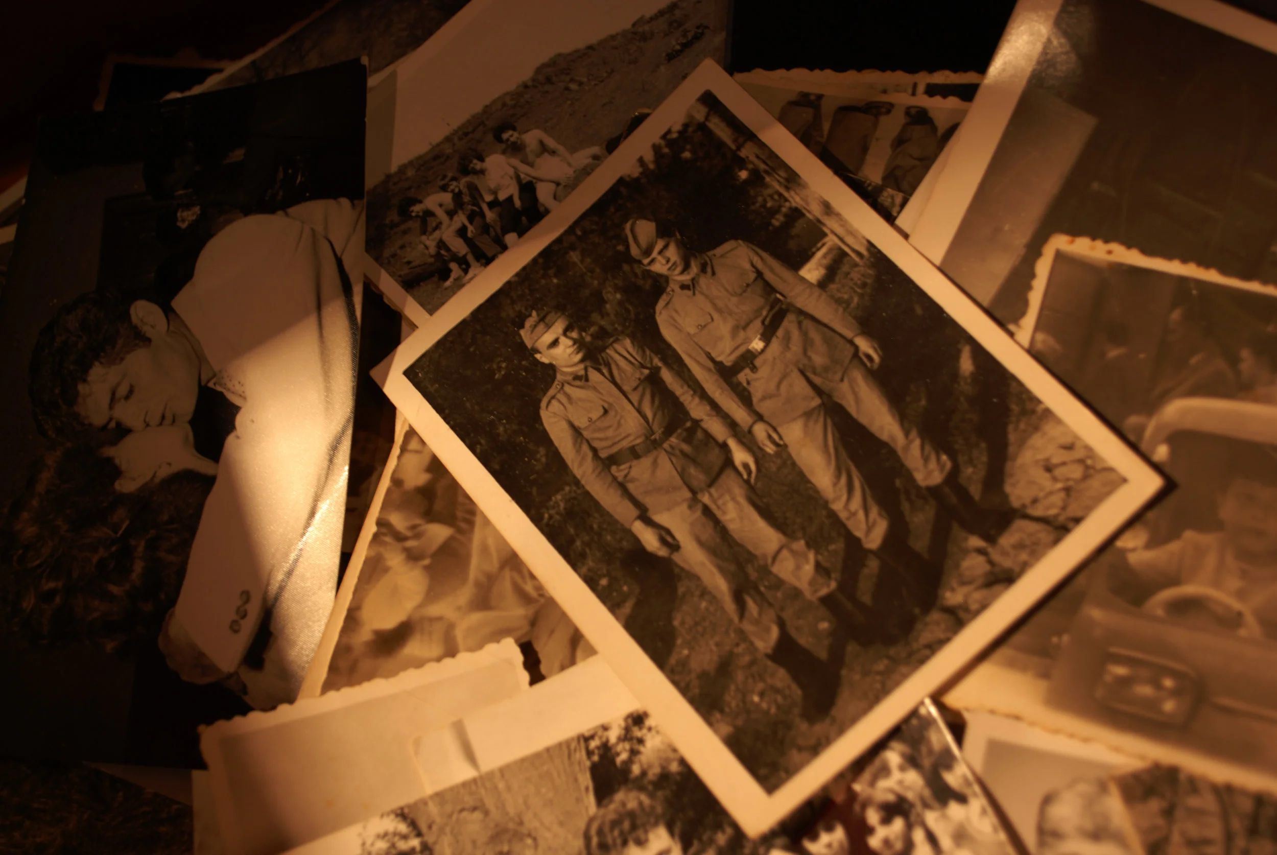 How to Analyze Historic Photographs