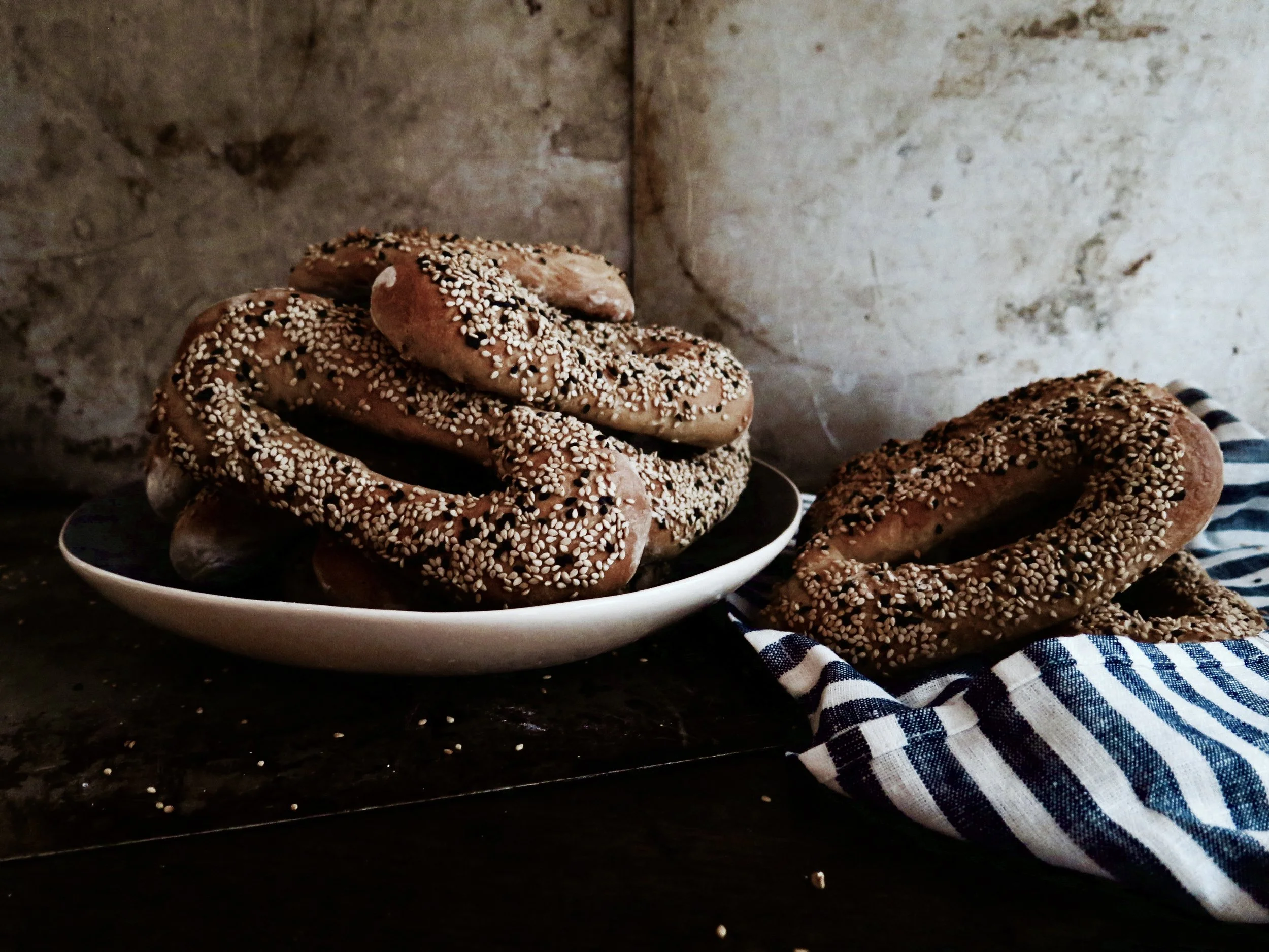 Vegan Sesame Jerusalem Bagels