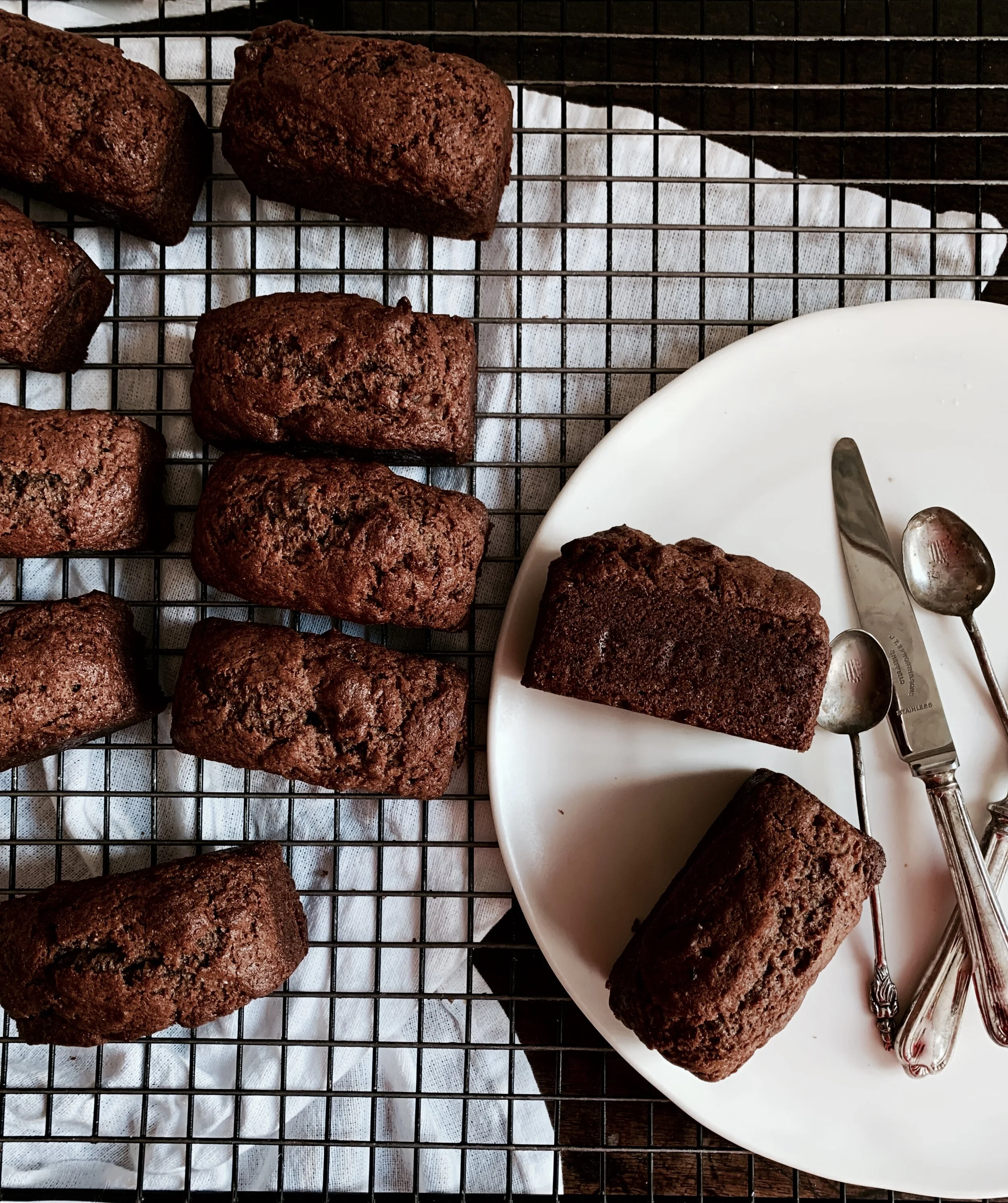 Vegan Date & Rooibos Cake