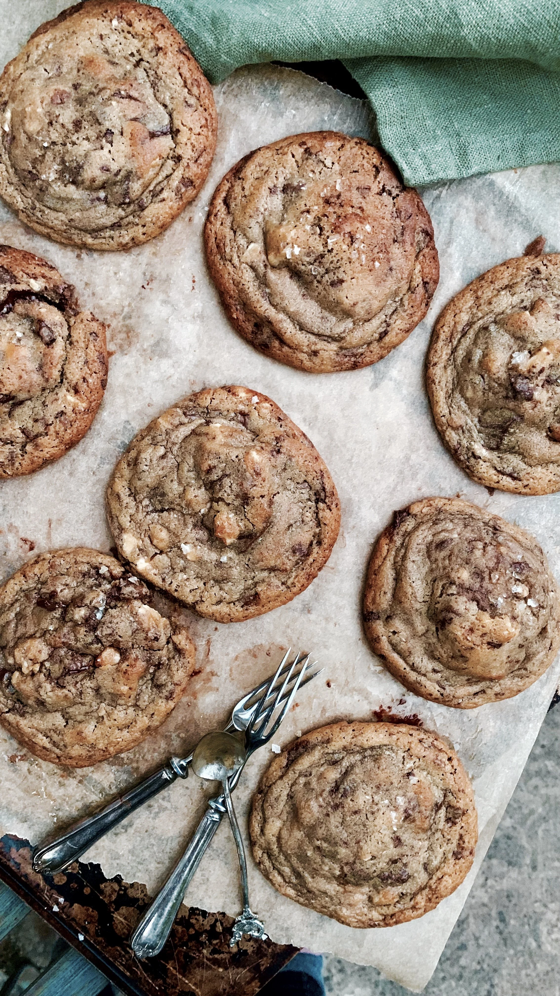 NYC-style chocolate chip cookies
