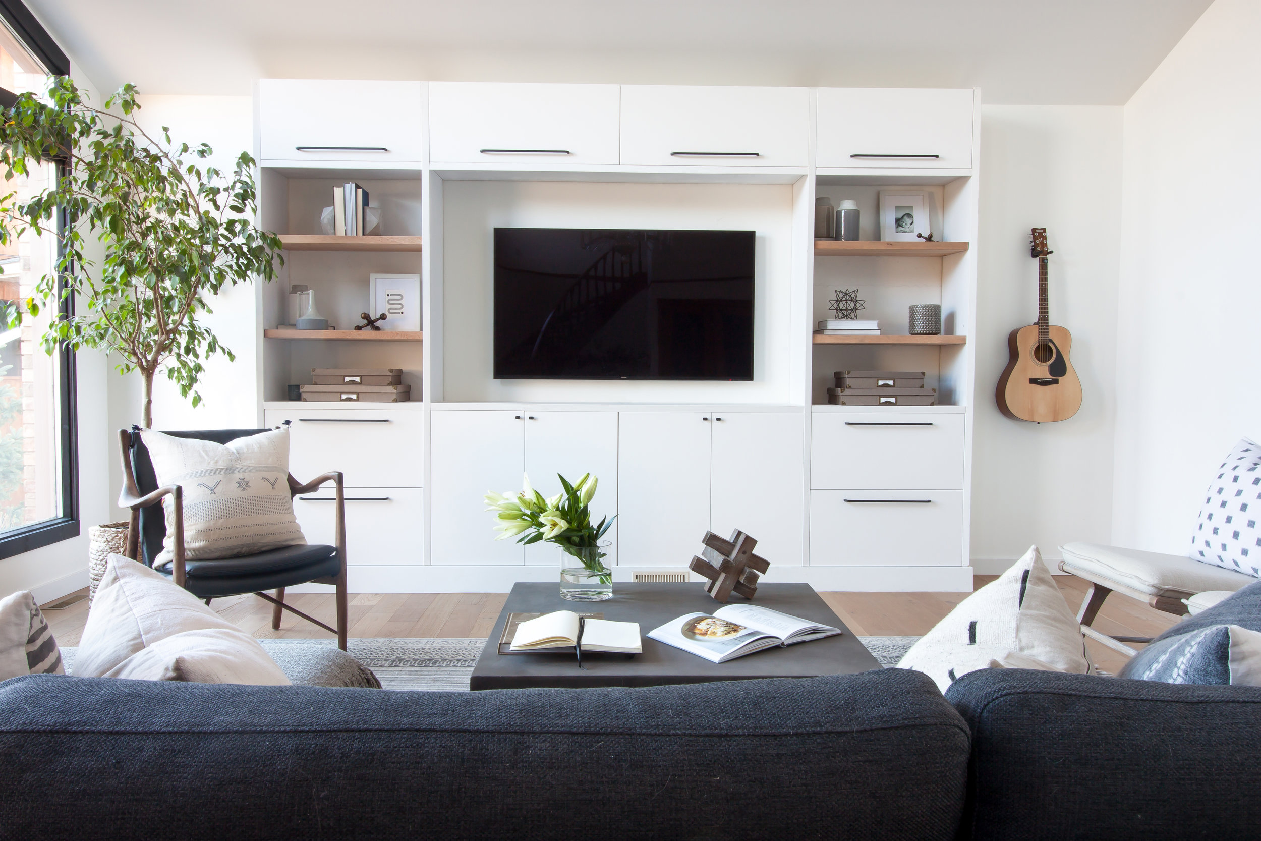 Featured image of post Bookshelves Next To Tv Stand - Get the best deals on brown tv stands &amp; entertainment units.