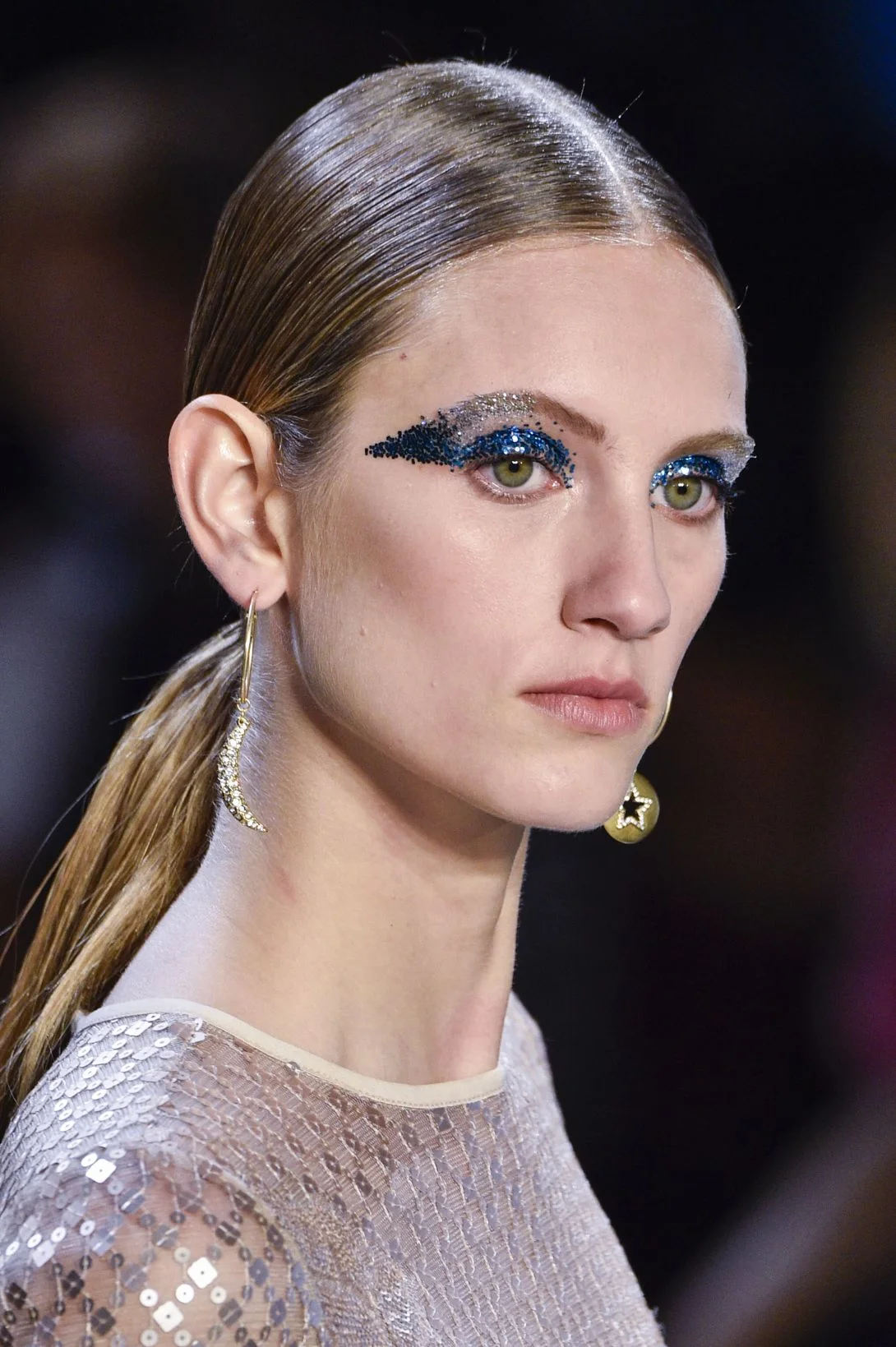 This fashion-approved hairstyle is oh-so easy