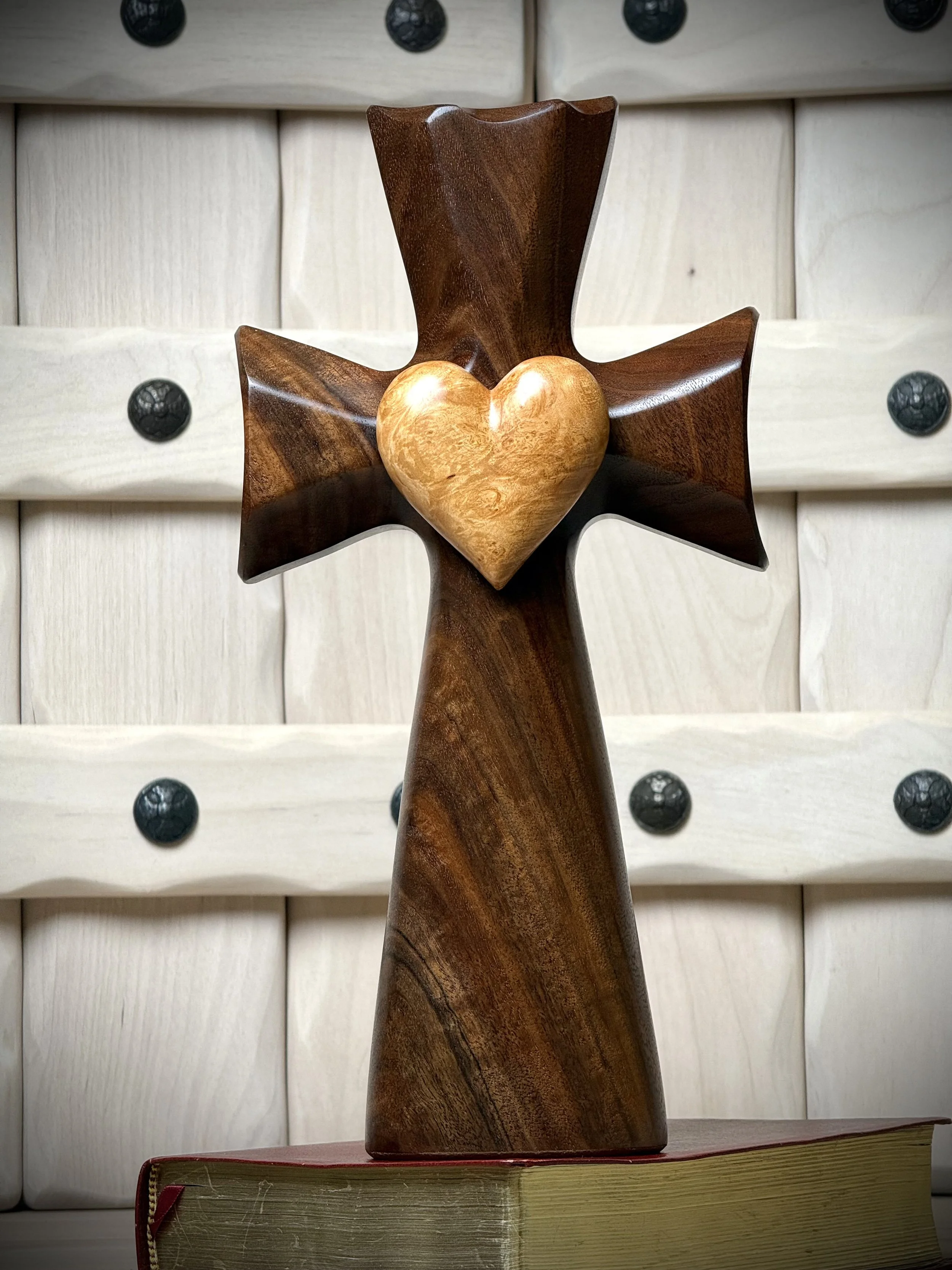 Family Bible Cross®