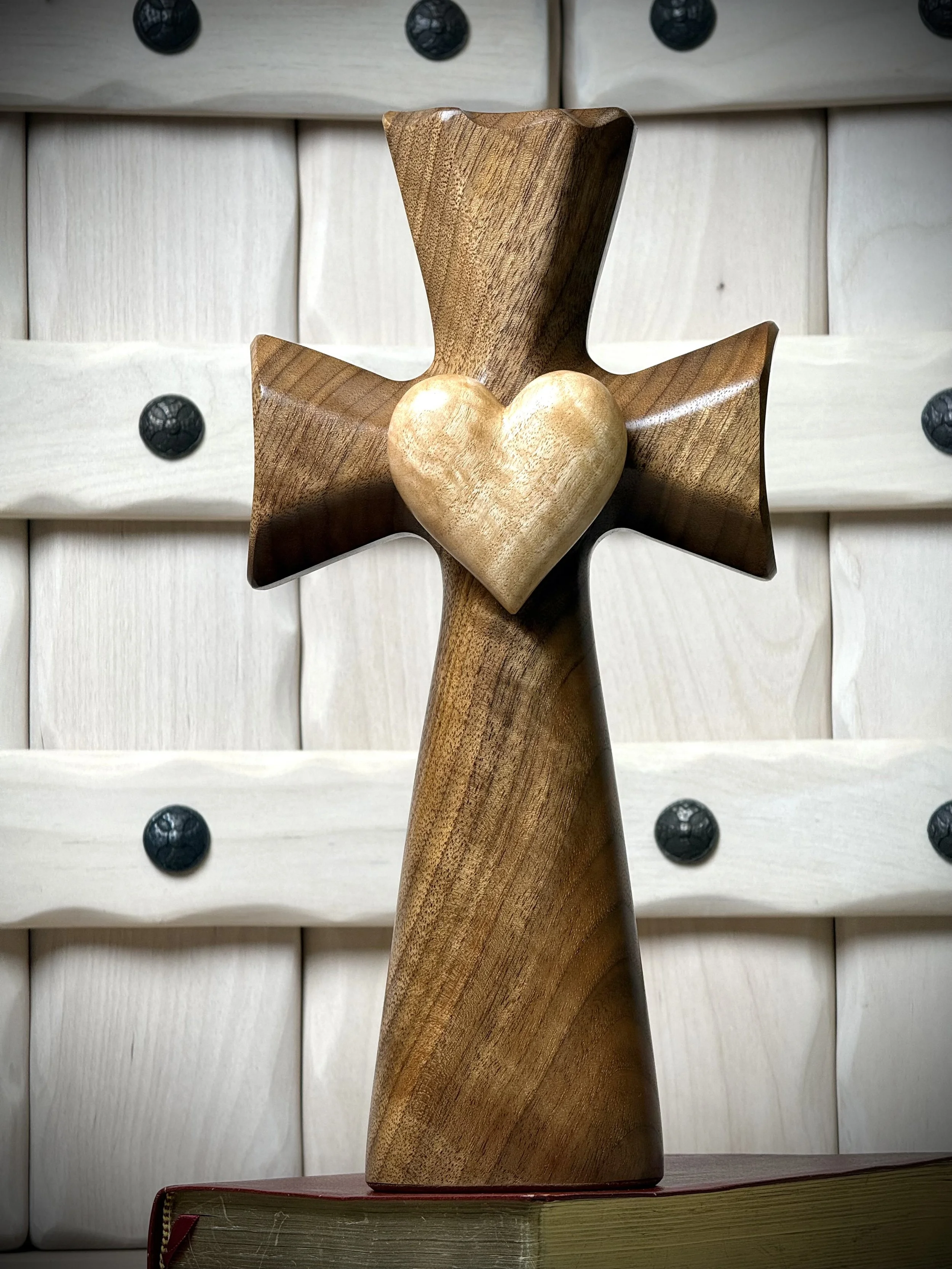 Family Bible Cross®