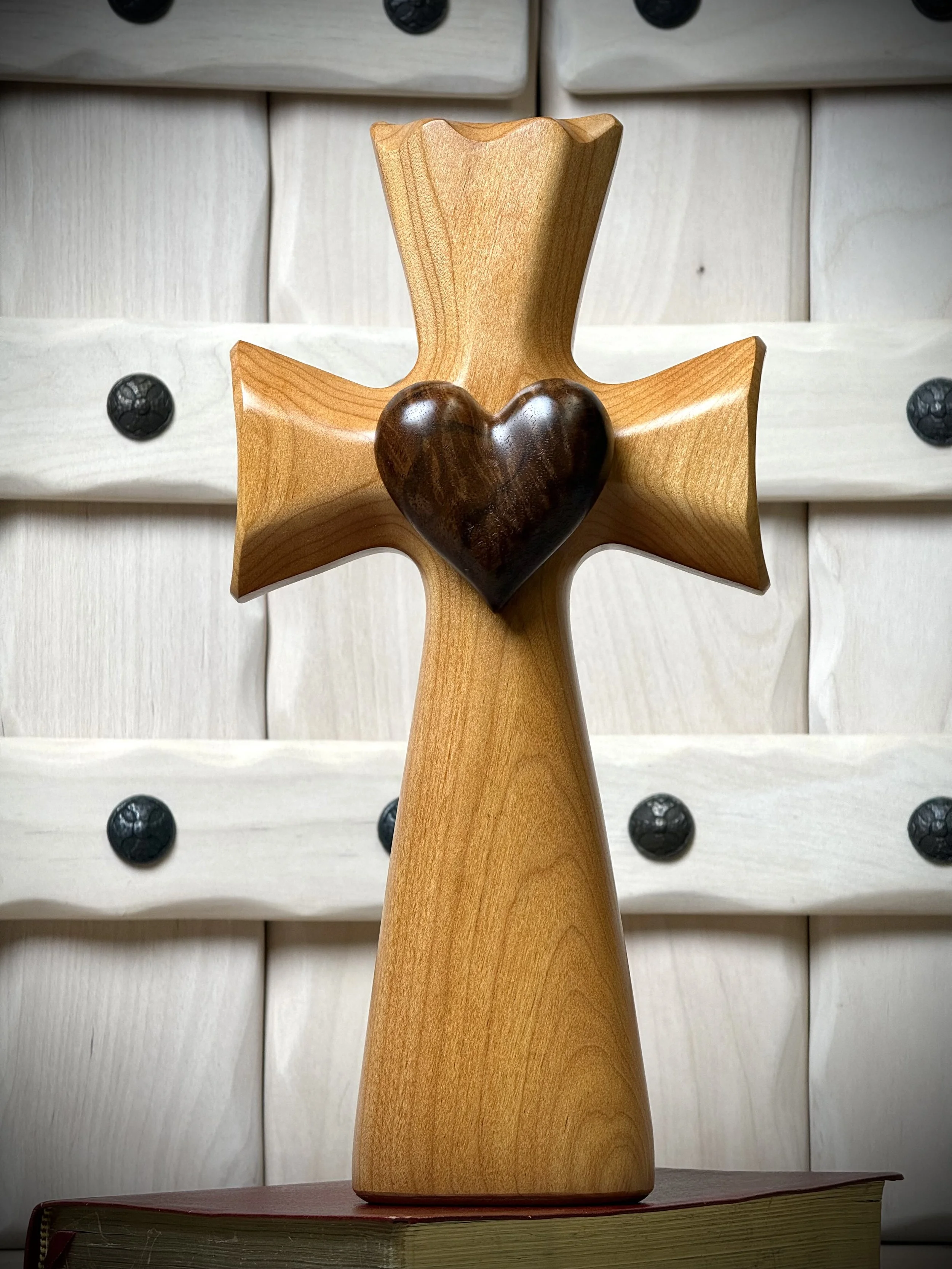 Family Bible Cross®