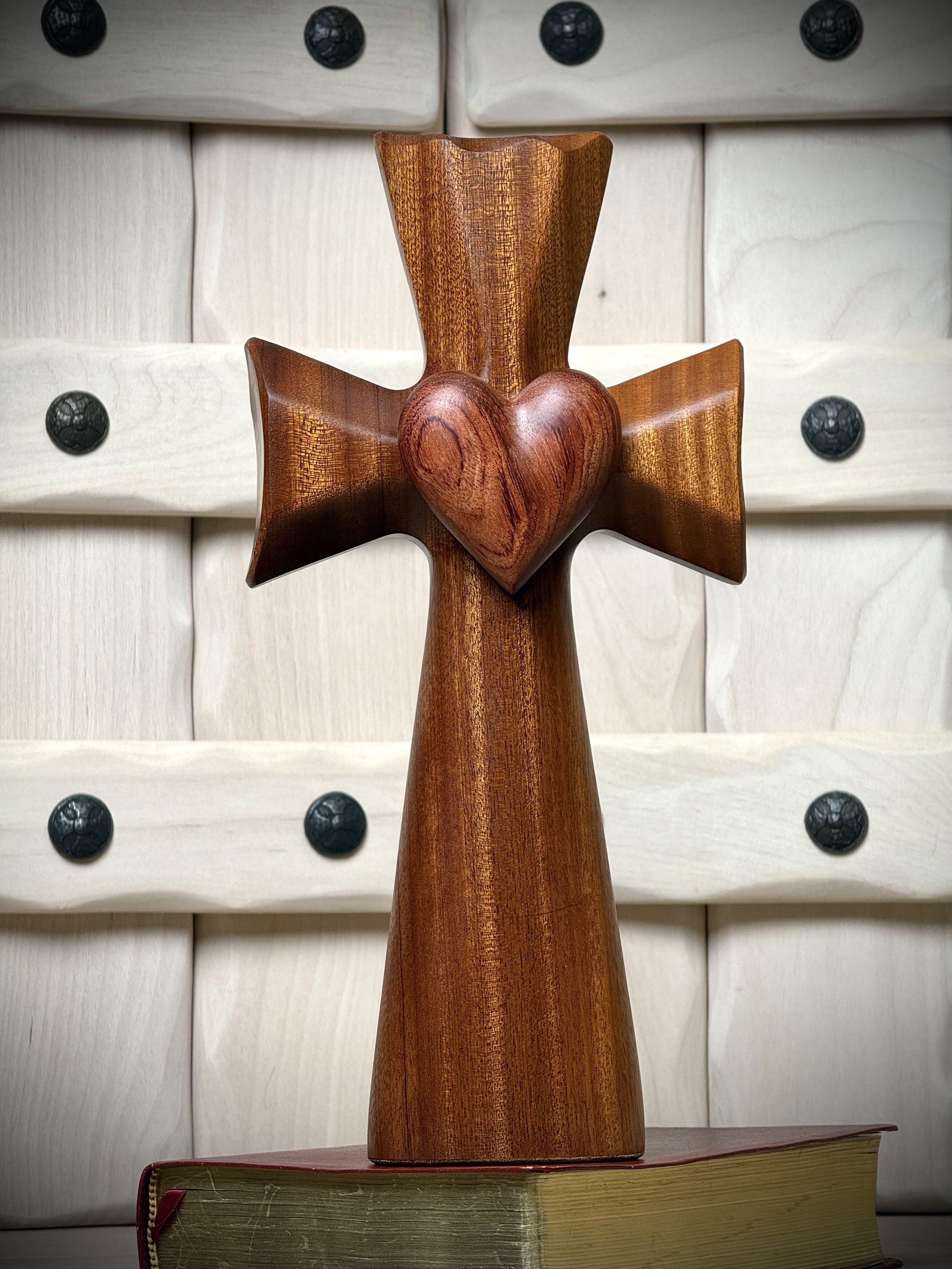 Family Bible Cross®