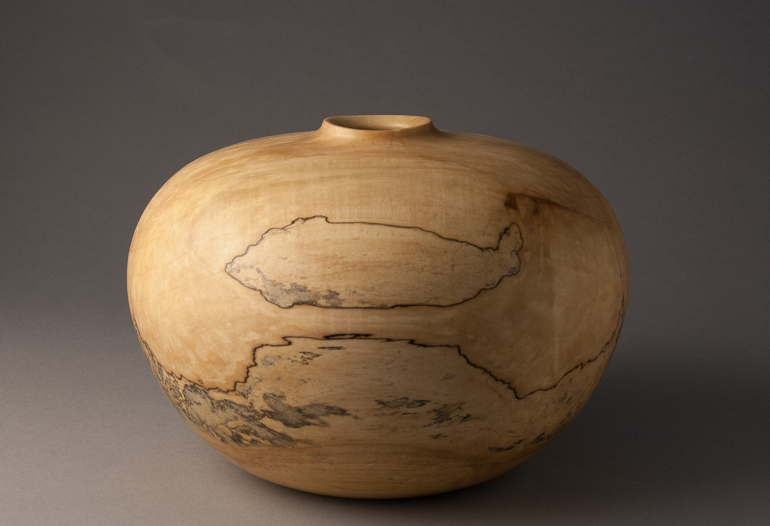 Spalted Vessel 1.jpg