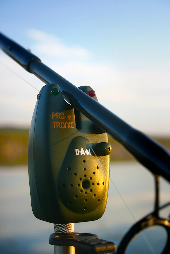 DAM-ProTronicAlarm-on-Bankstick.jpg