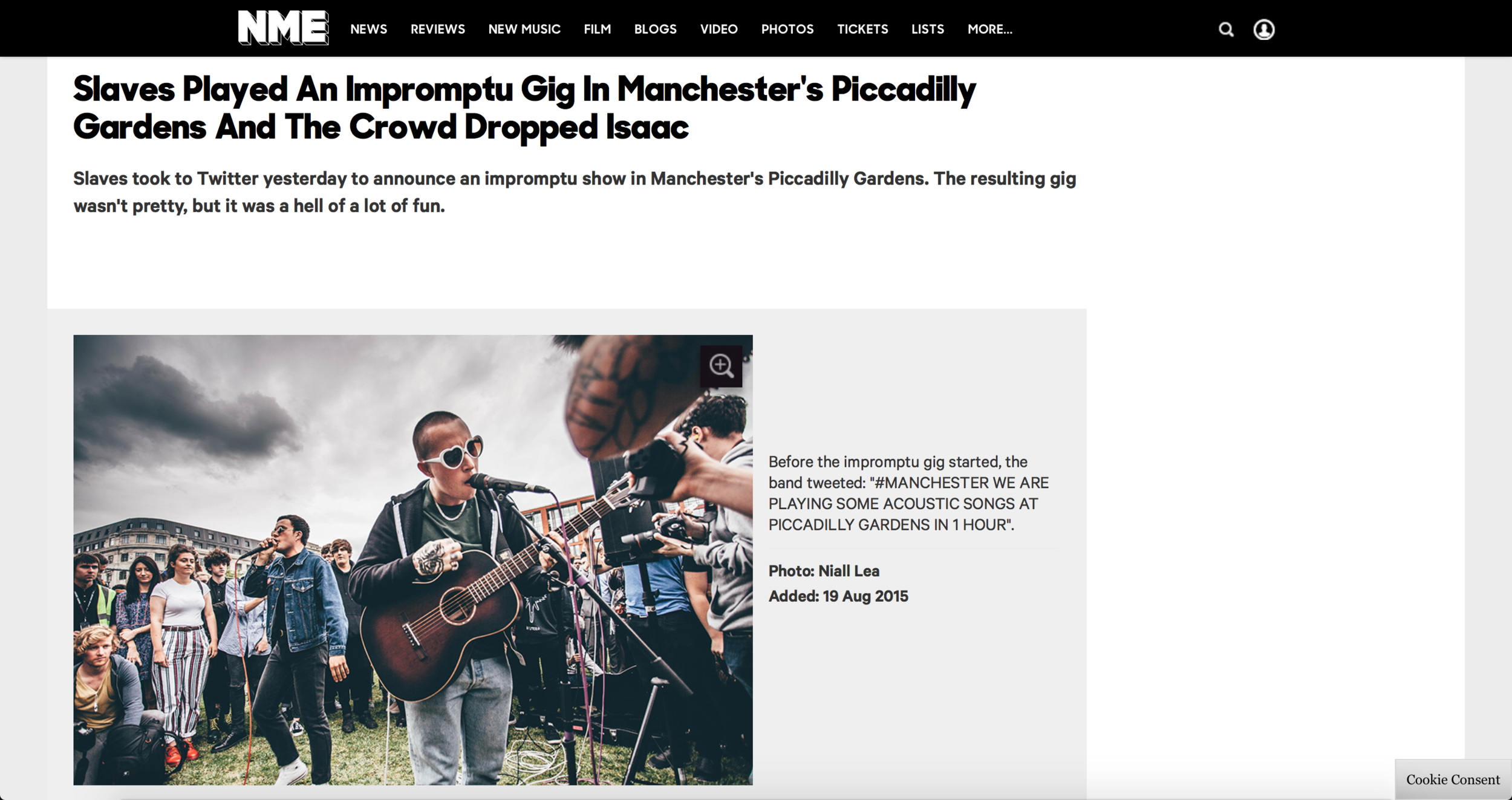 ONLINE GALLERY - Slaves Piccadilly Gardens gig (20:8:15).png