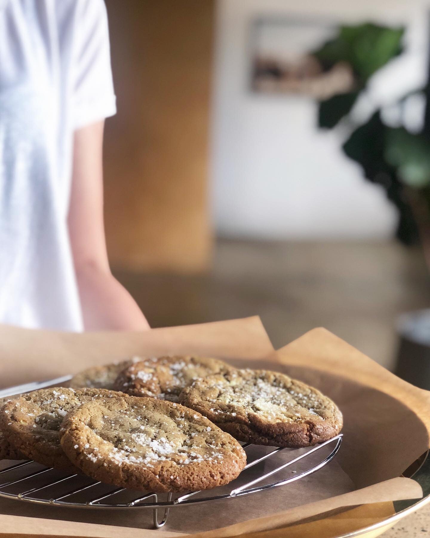 These bad boys are back!! This time with three flavours available - white chocolate earl grey, dark chocolate and milk chocolate match #sourdoughcookies by our super awesome friend @shoeboxcanteen