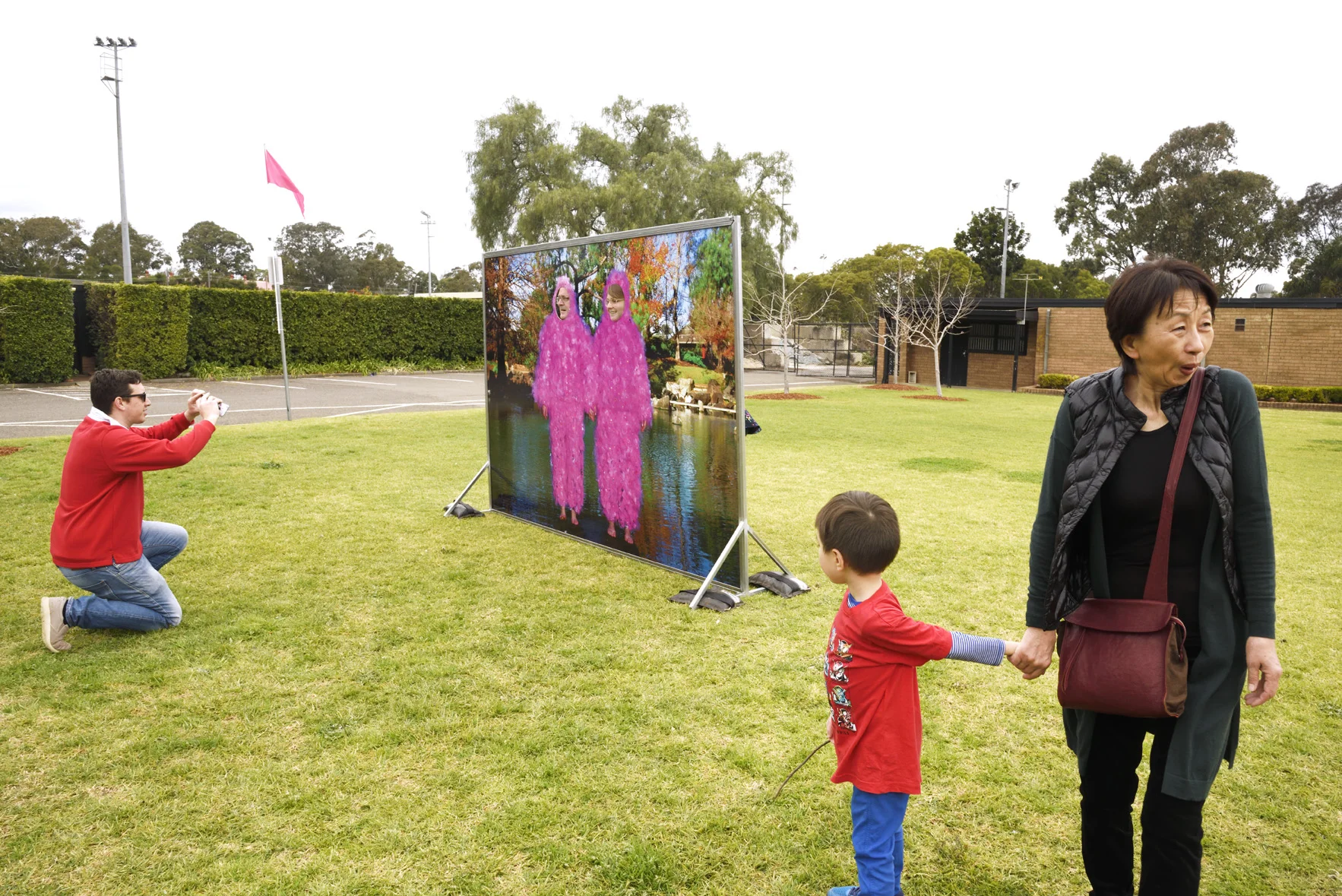Makes sense together (Cherry Blossom Festival), Auburn Botanic Gardens, 2018. Photography by Kieran Butler, Documentation of Festival by Garry Trinh.