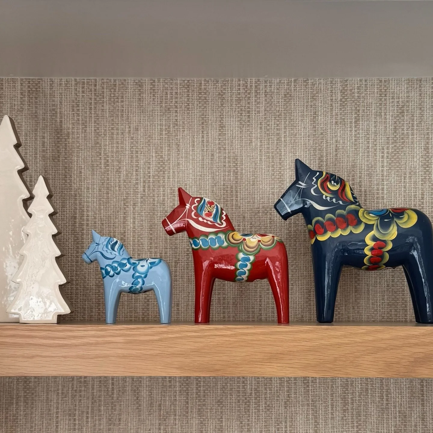 What started as a humble toy soon became a beloved national symbol &mdash; representing Swedish pride, creativity, and the warmth of home. Read about the meaning of the dala horse on our latest blog. Link in bio. 

#swedeloveshop 

#Swede #SWEDEN #SW