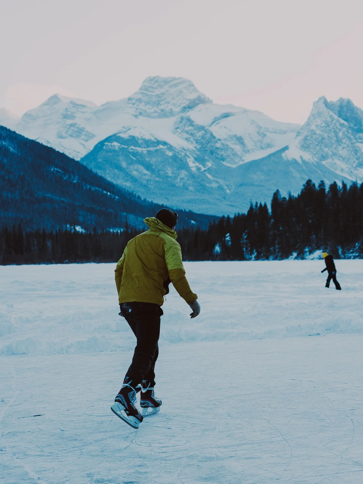 Skating in the mountains 🏒